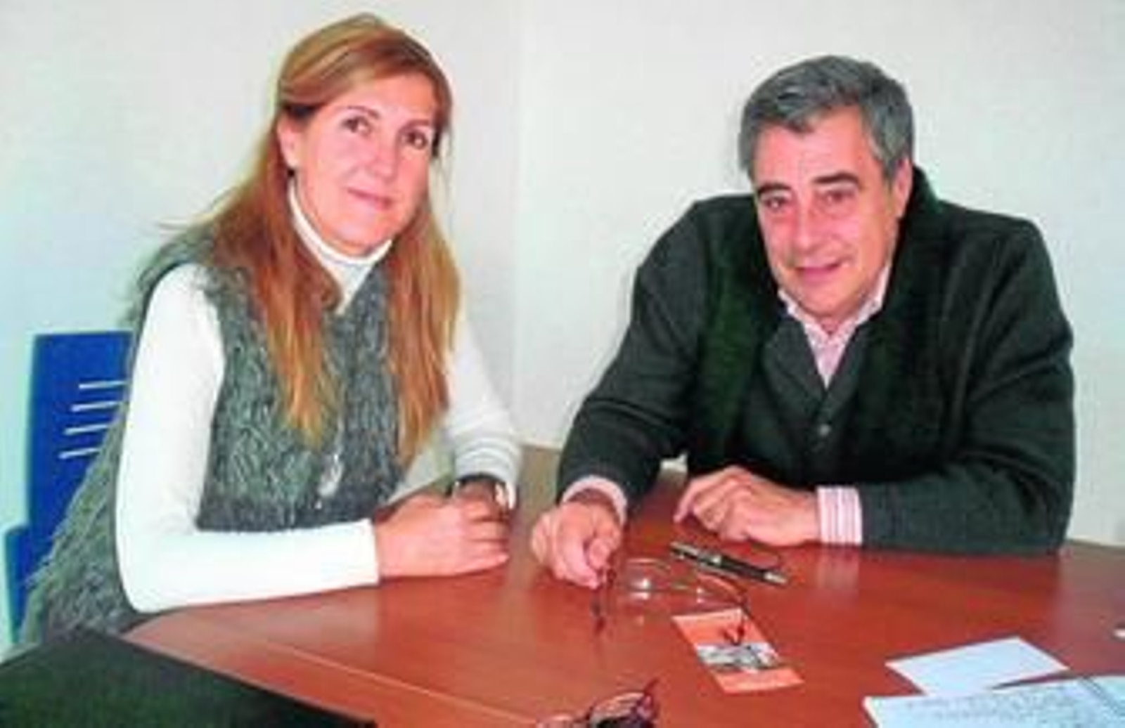 Esther Crisol y Enrique Myro durante la entrevista para Diario de Almería.