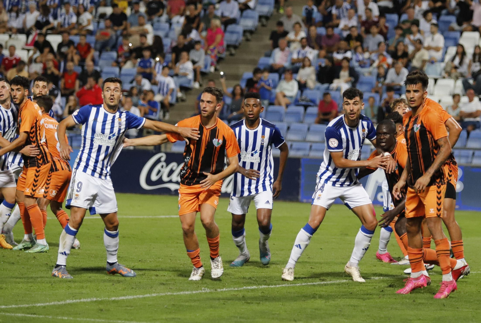 Imágenes del encuentro entre el Recreativo de Huelva y el Antequera CF