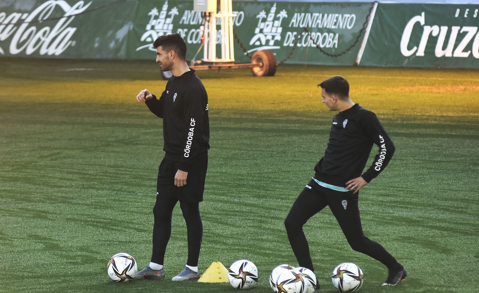El regreso al trabajo del Córdoba CF tras el parón navideño, en imágenes