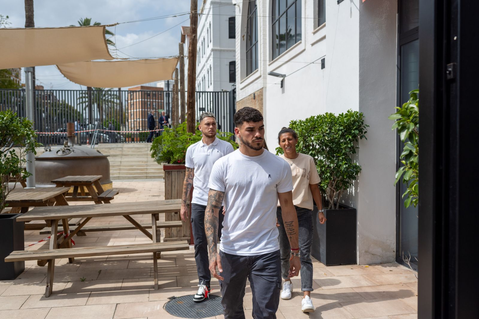 Las fotos de jugadores del Betis y del Sevilla en la Cruzcampo