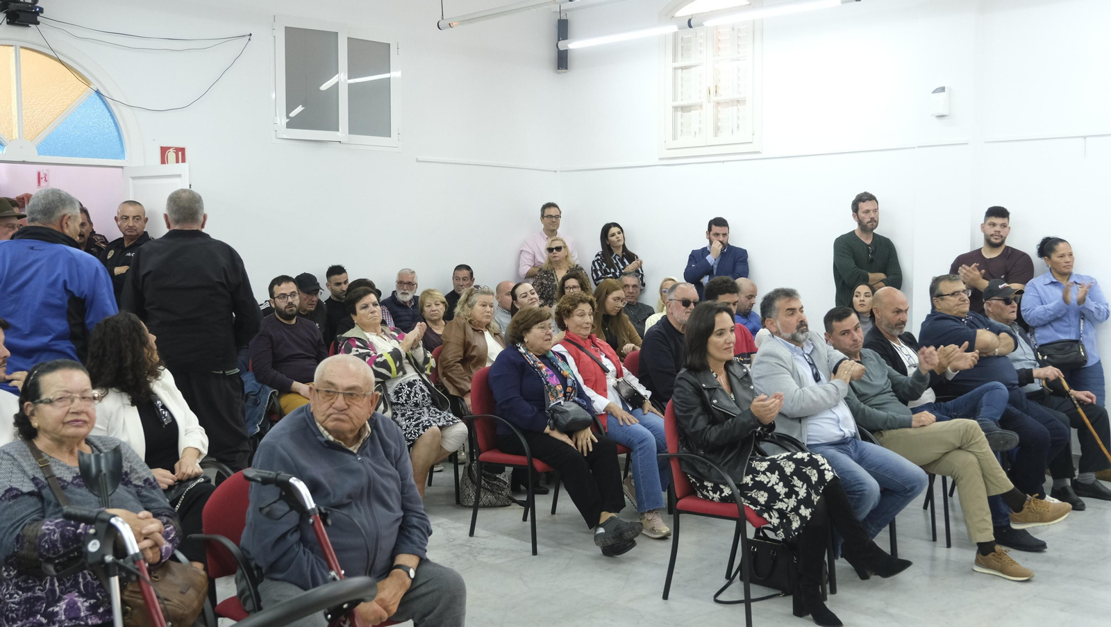 Las imágenes de la moción de censura en el Ayuntamiento de Carboneras