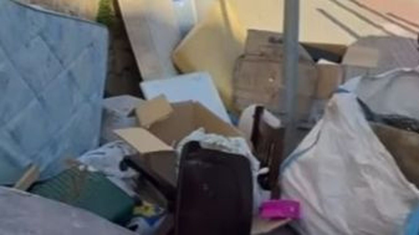 Muebles abandonados en Benalmádena