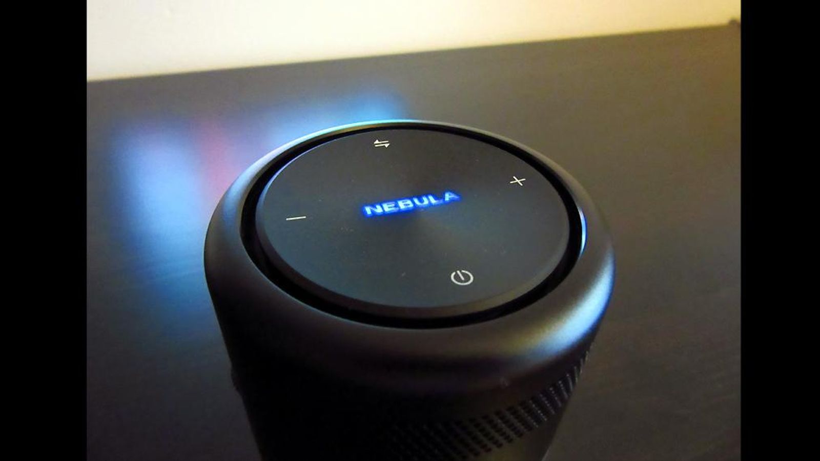 Análisis del proyector portátil Nebula Capsule