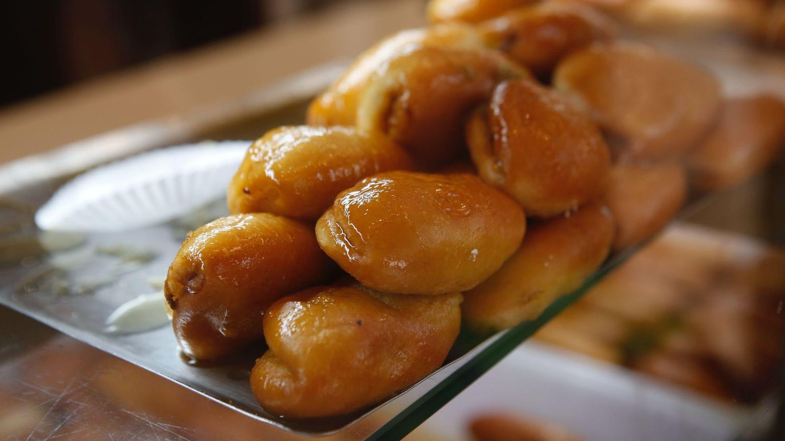 Las confiterías de La Línea de la Concepción no dan abasto este lunes por el Día de la Japonesa, una fiesta que se celebra con regocijo cada primer lunes de Feria desde 2021.