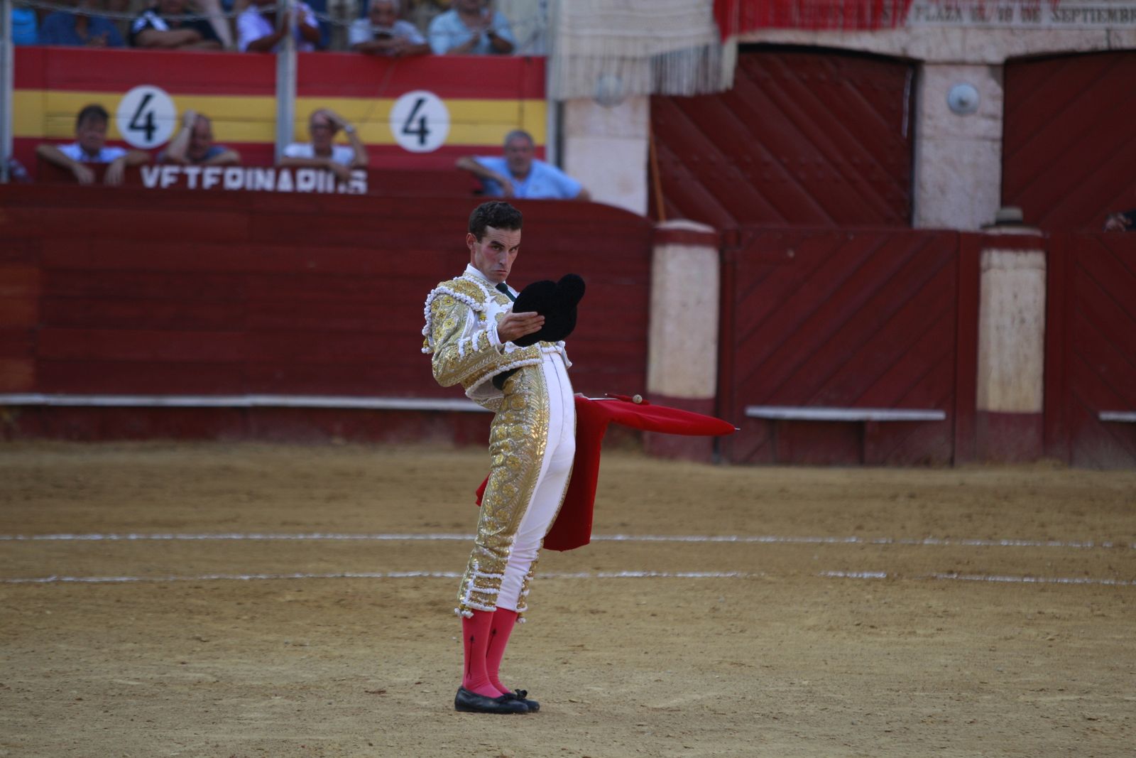 Imágenes de la corrida de toros del jueves en la Feria de Almería 2024