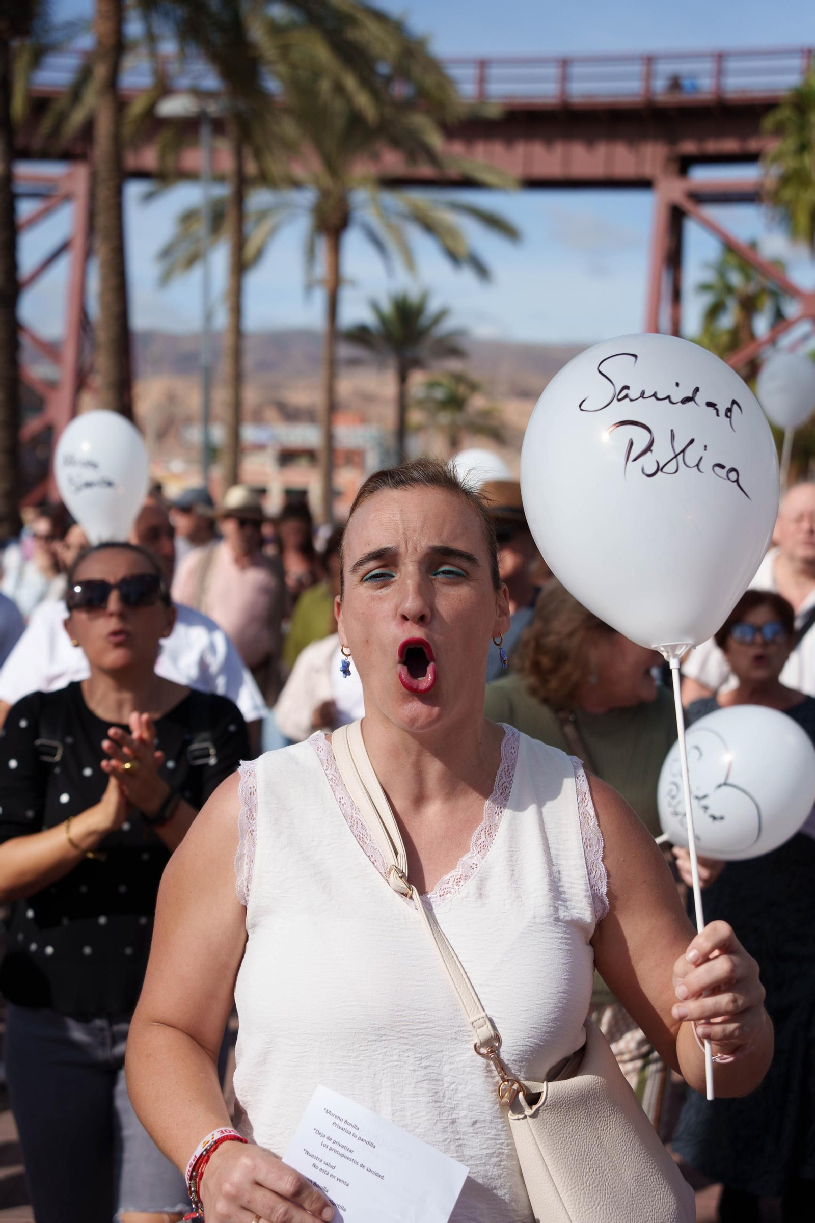 "La sanidad se defiende, gobierne quien gobierne", Almería se lanza a las calles por la sanidad pública