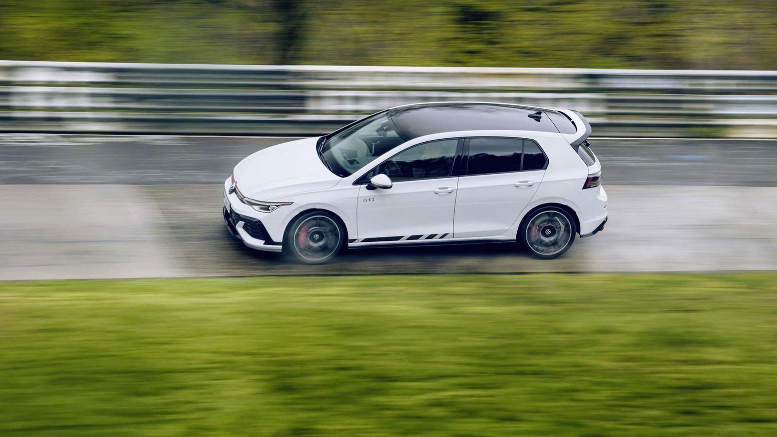 Los cambios en cuanto a aspecto son sutiles y se concentran, en su mayor parte, en la zona delantera.