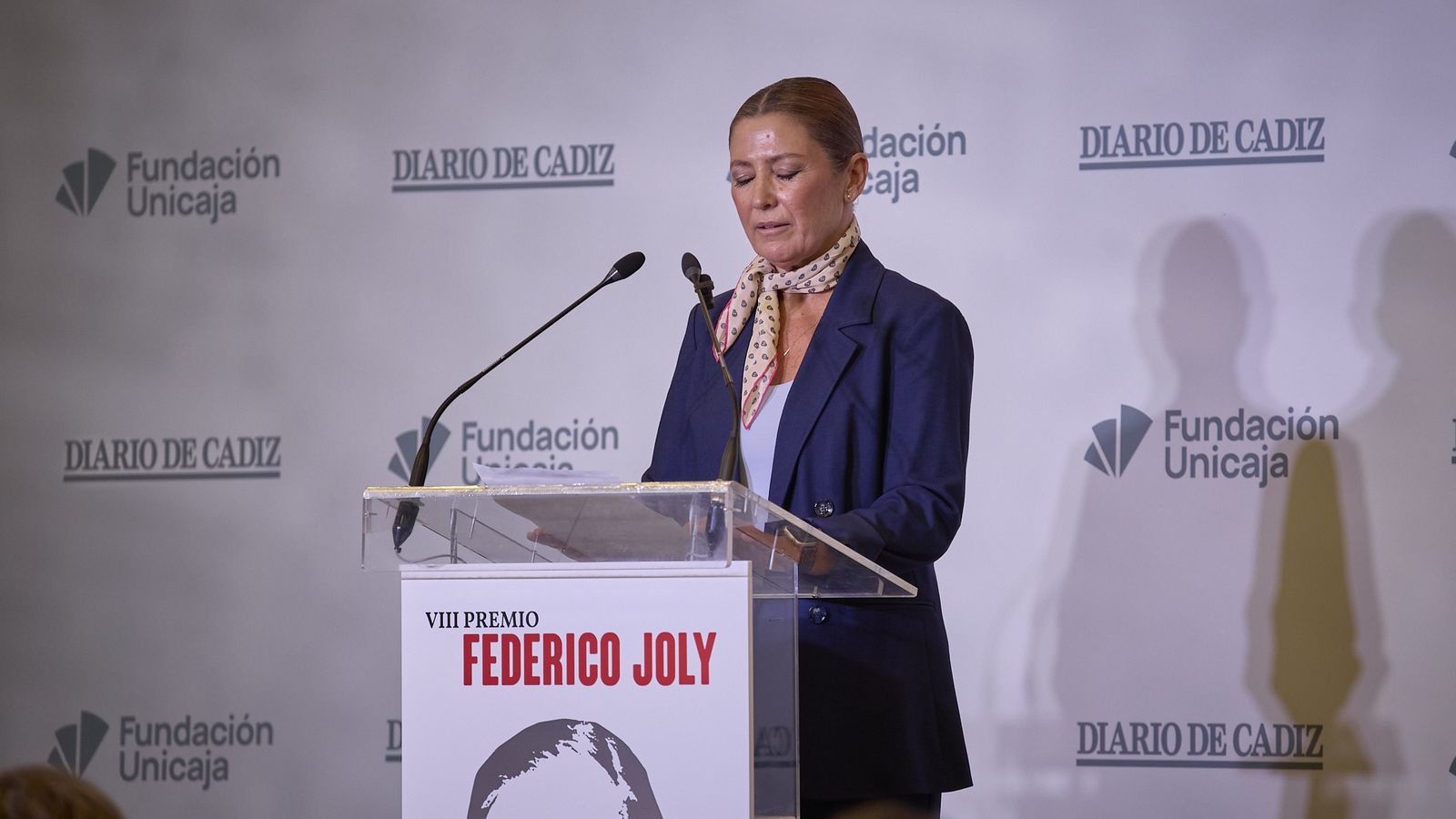 Las imágenes de la entrega del VIII Premio Federico Joly a Sara Baras en Cádiz