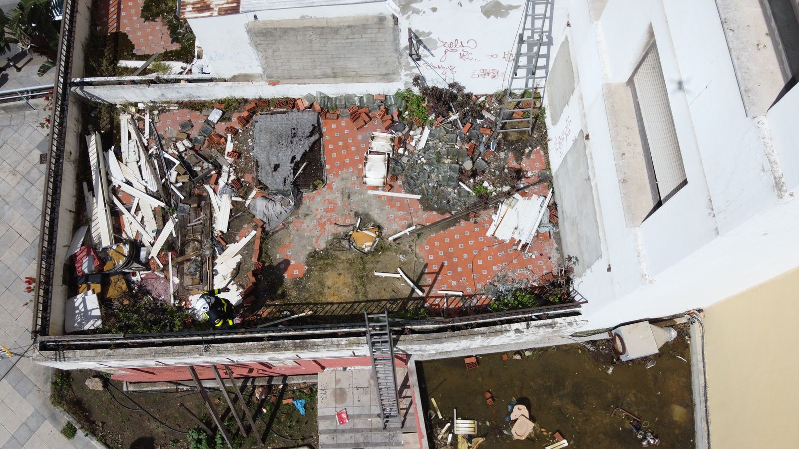 Desalojo del edificio Escalinata