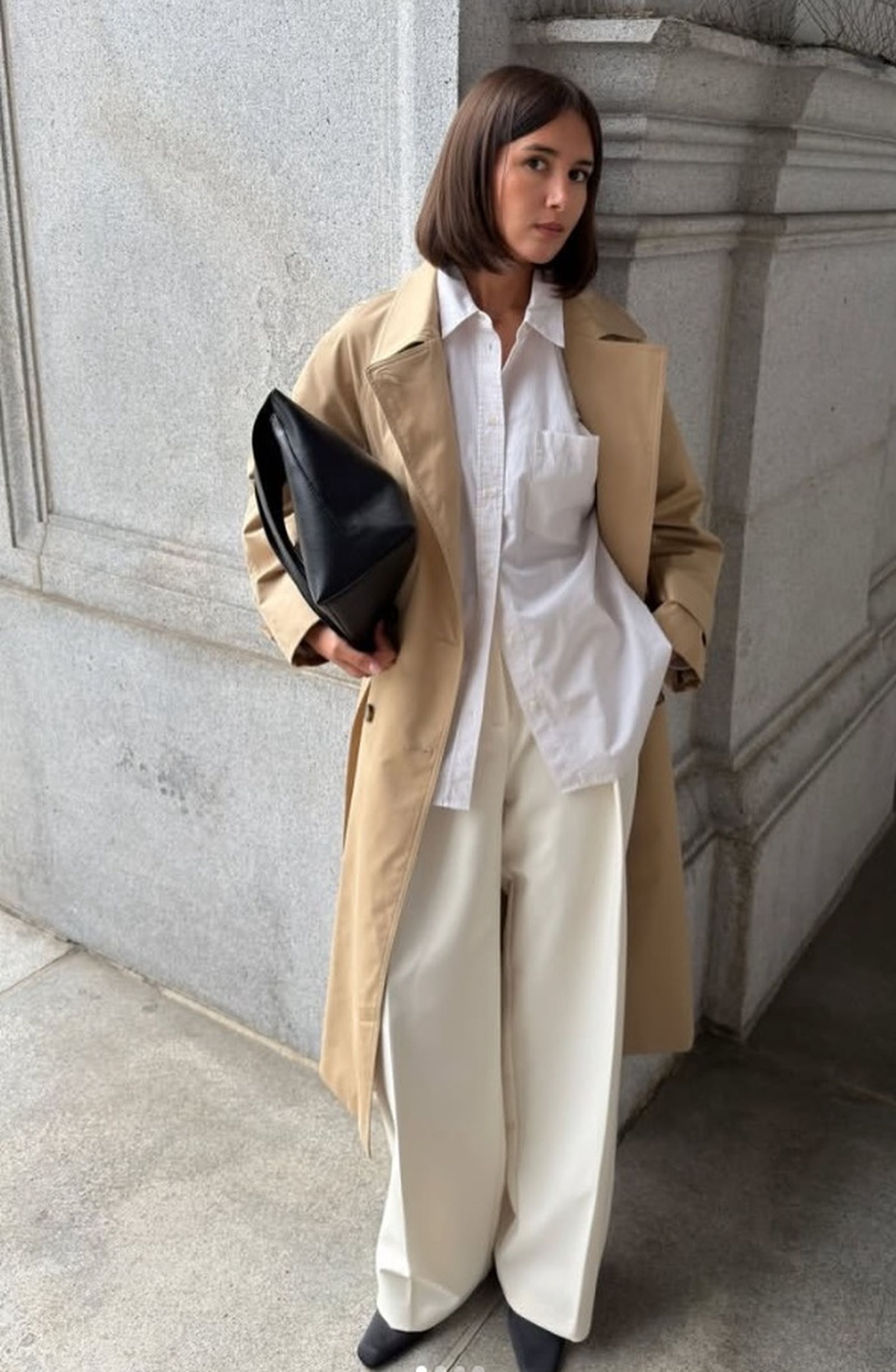 Las blusas combinan tanto con jeans como con pantalones de vestir e incluso faldas.