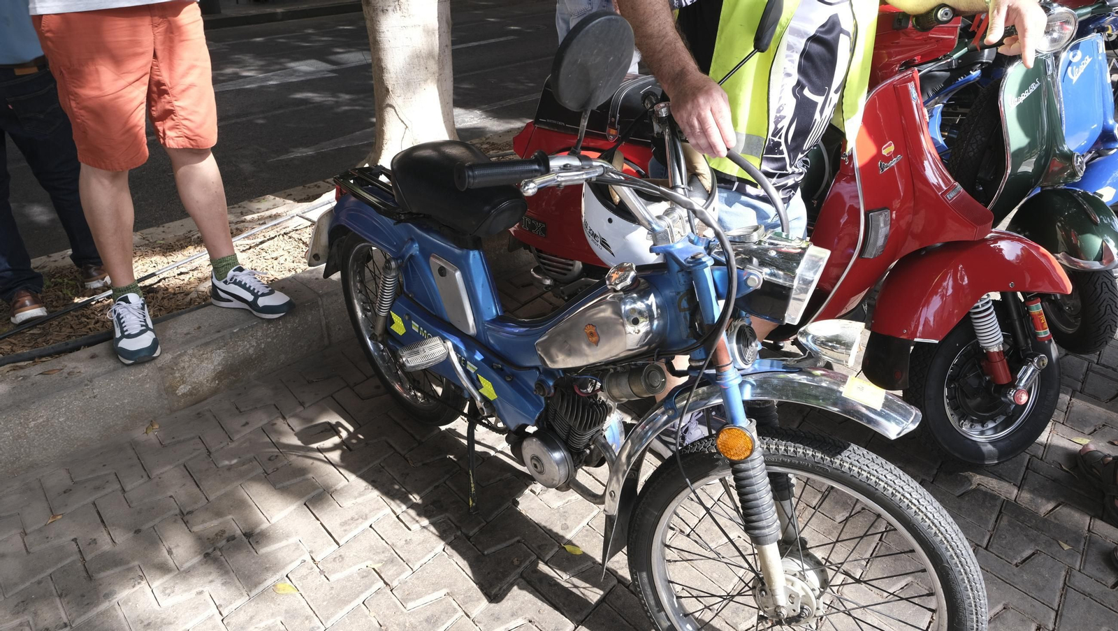 Exposición de motos antiguas y Ducatis en la Feria de Almería 2025, en imágenes