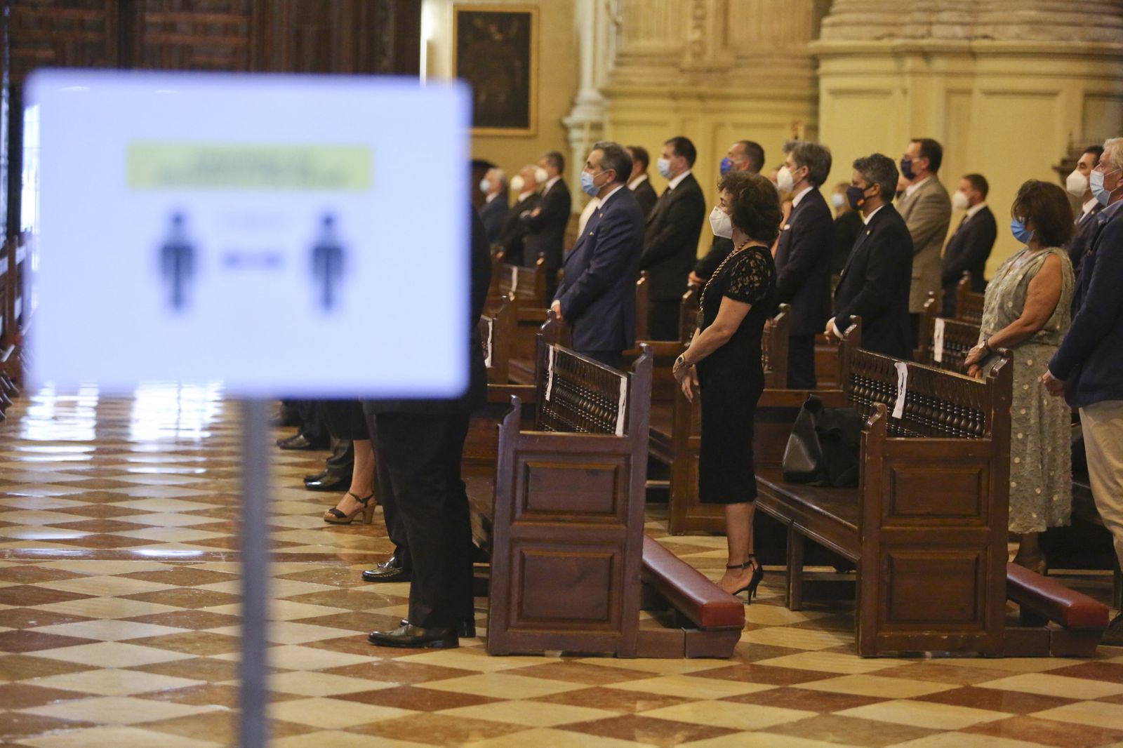 Las fotos del funeral en la Catedral de Málaga por los fallecidos con coronavirus.