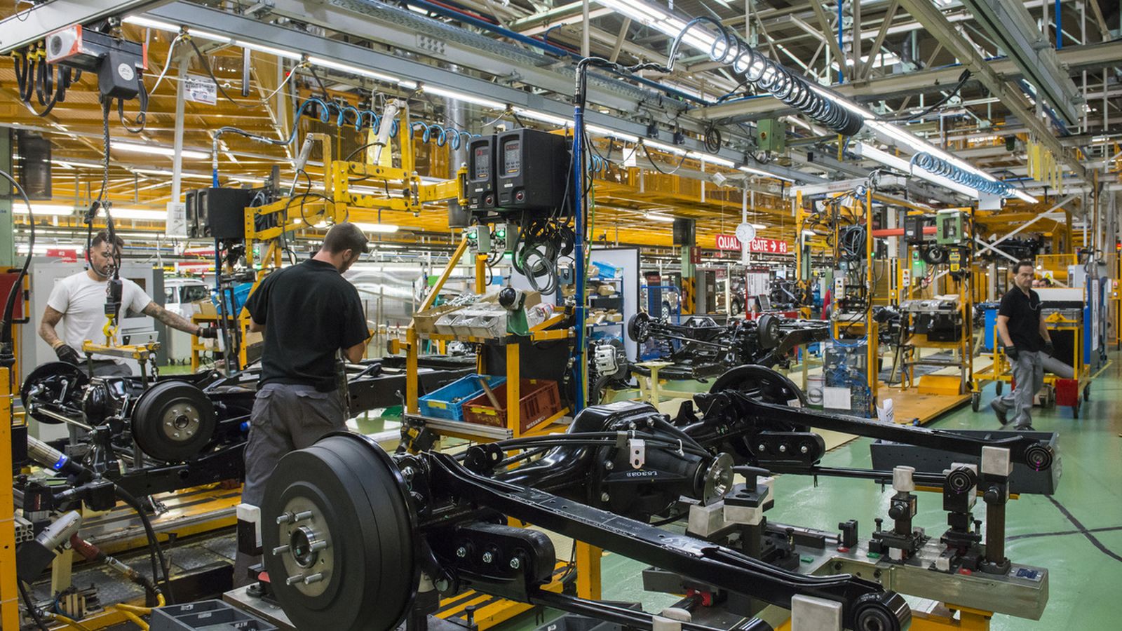 Nissan retrasa el fin de la producción en las plantas catalanas.