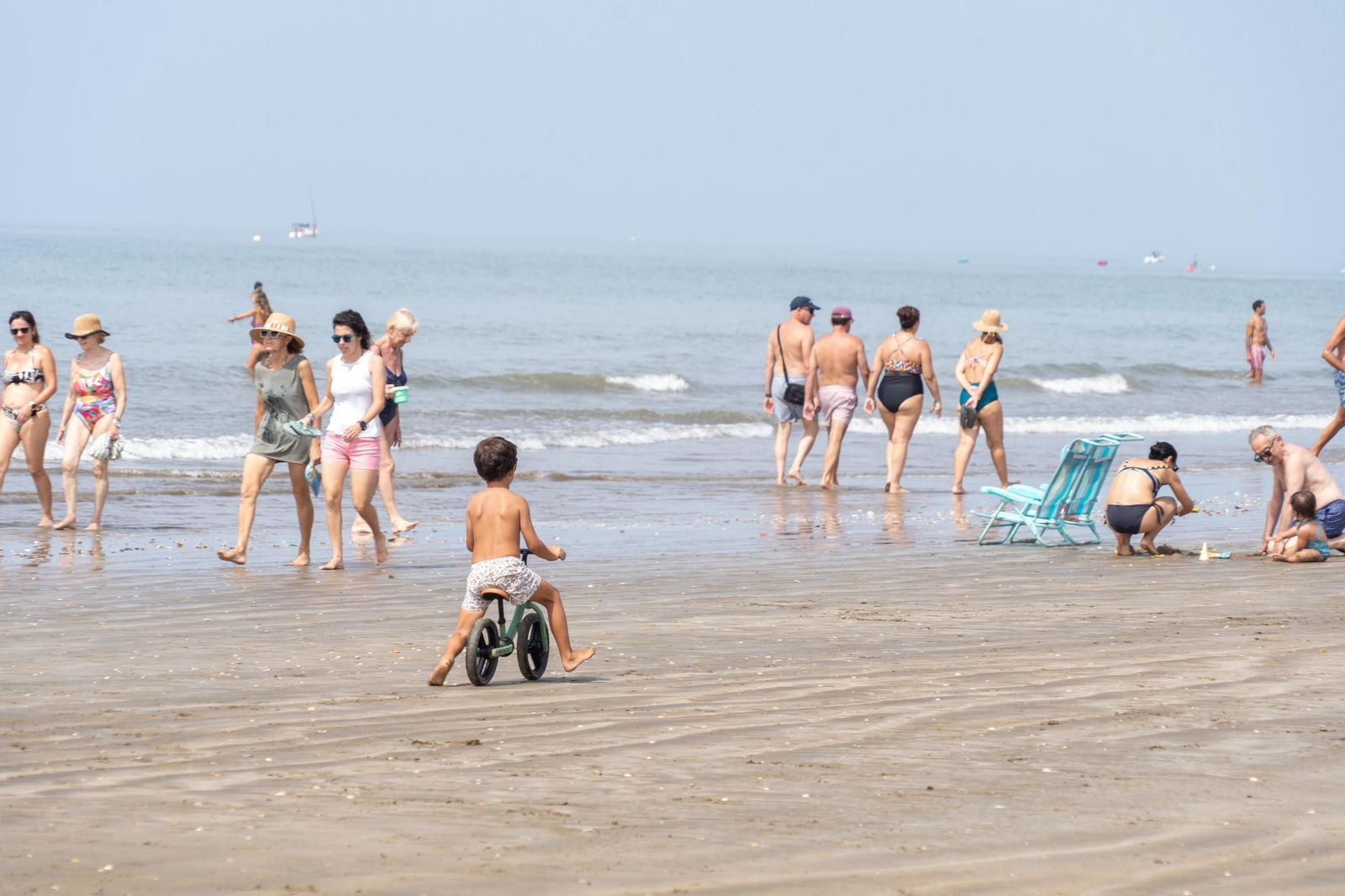El ambiente de las playas de Huelva el domingo 24 de agosto