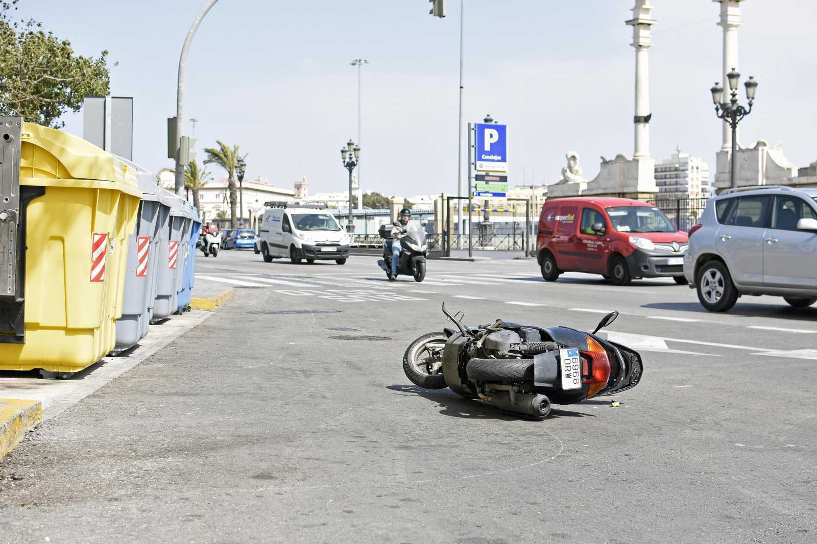Efectos del temporal de levante en Cádiz
