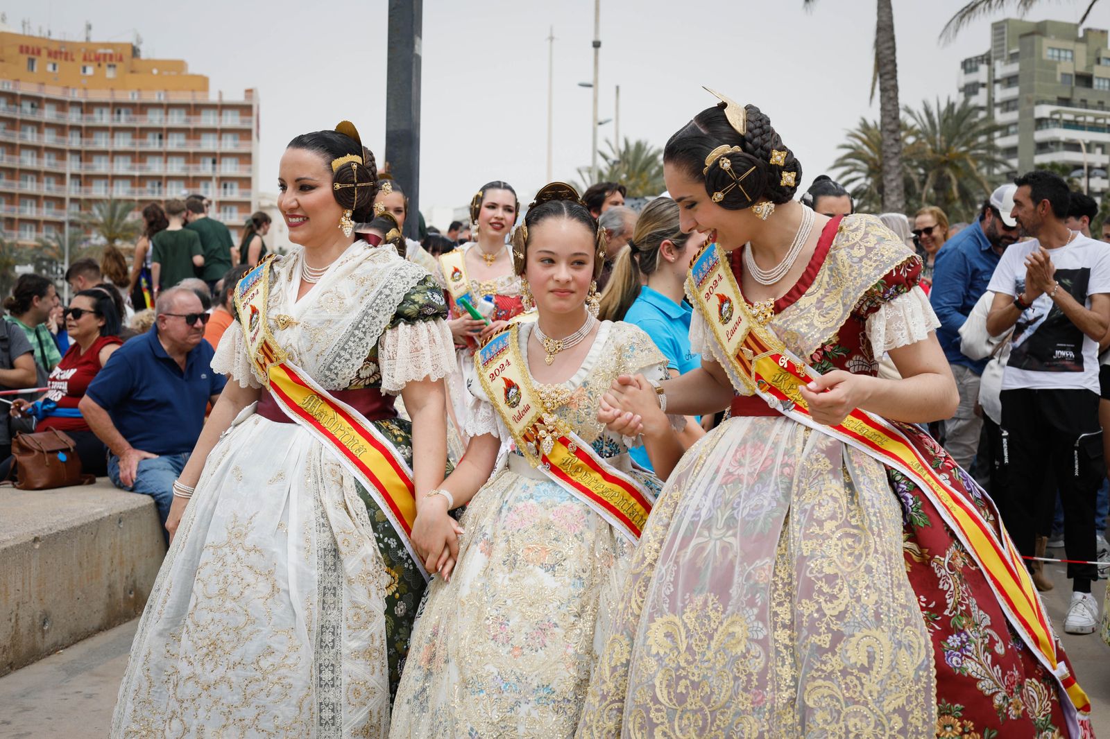 Las mejores imágenes de la "Globotá" en las fallas de Almería