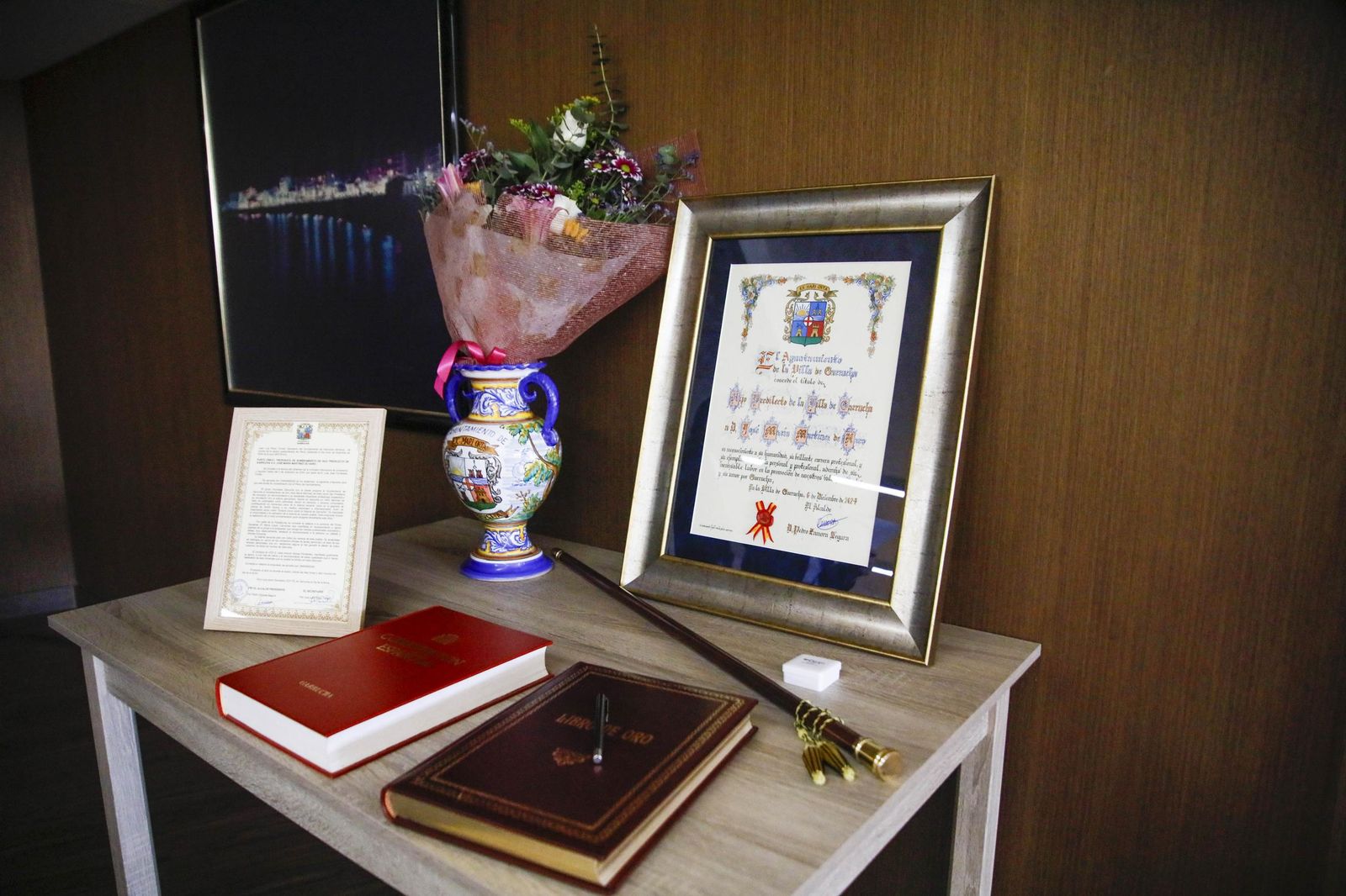 Las imágenes del nombramiento de hijo predilecto de Garrucha a José María Martínez de Haro