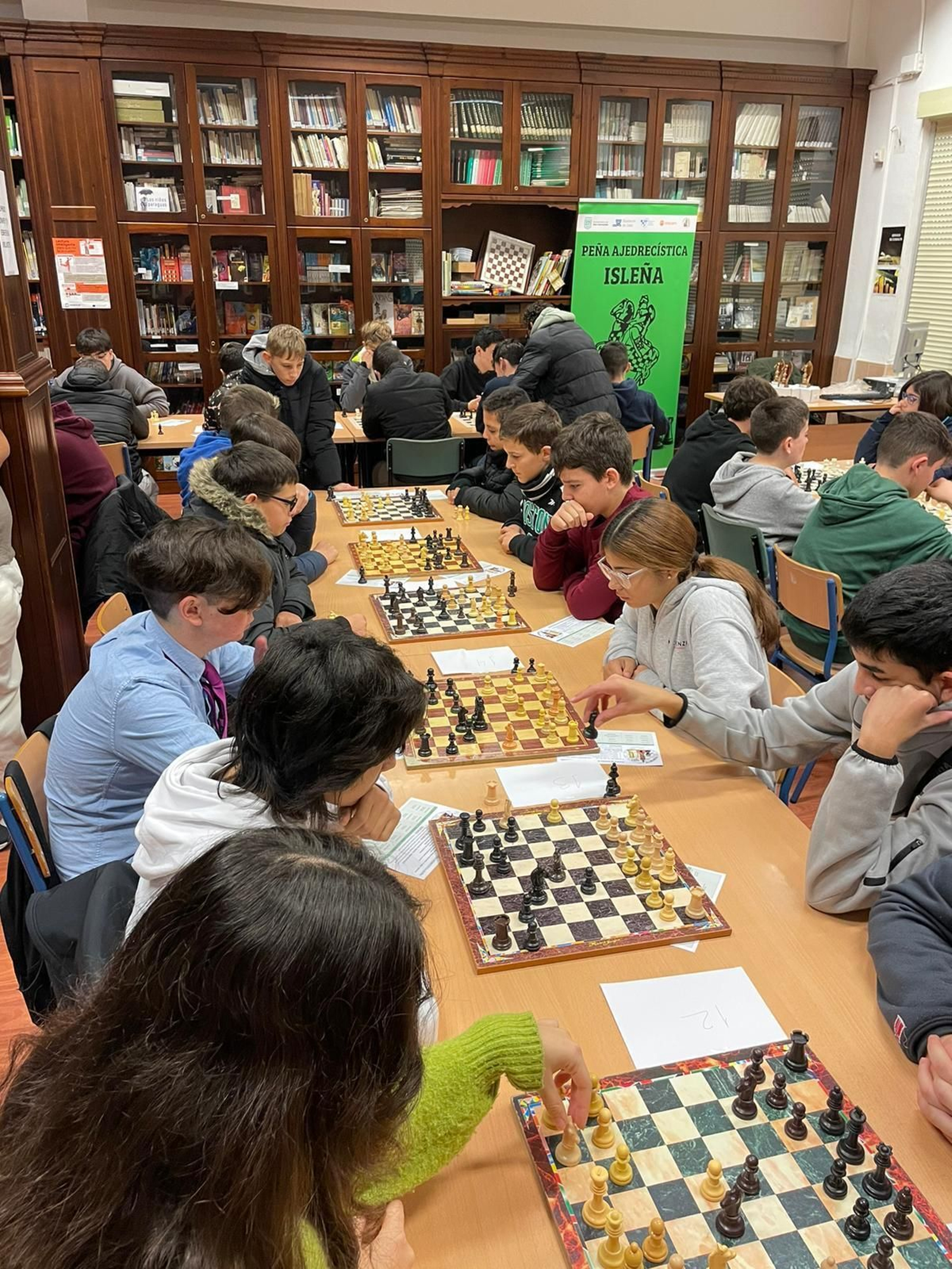 Campus de ajedrez celebrado en el IES Isla de León en San Fernando