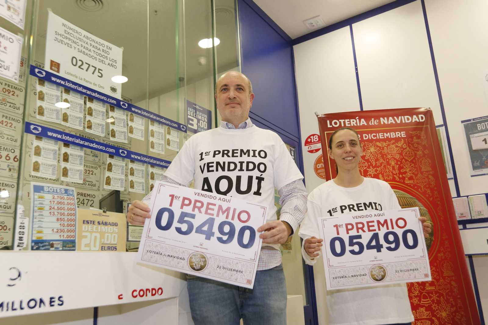 Celebraciones de los premiados con la Lotería de Navidad en España Celebraciones de los premiados con la Lotería de Navidad en España