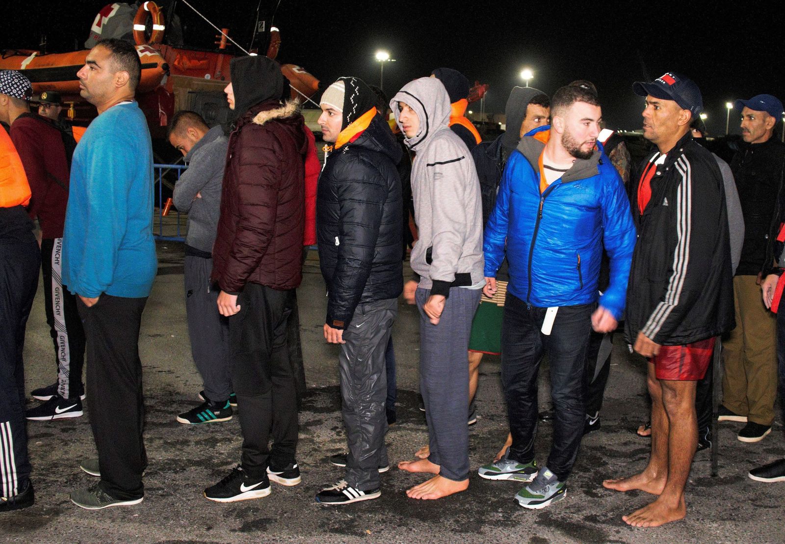 Llegada ayer a Motril de  36 personas.