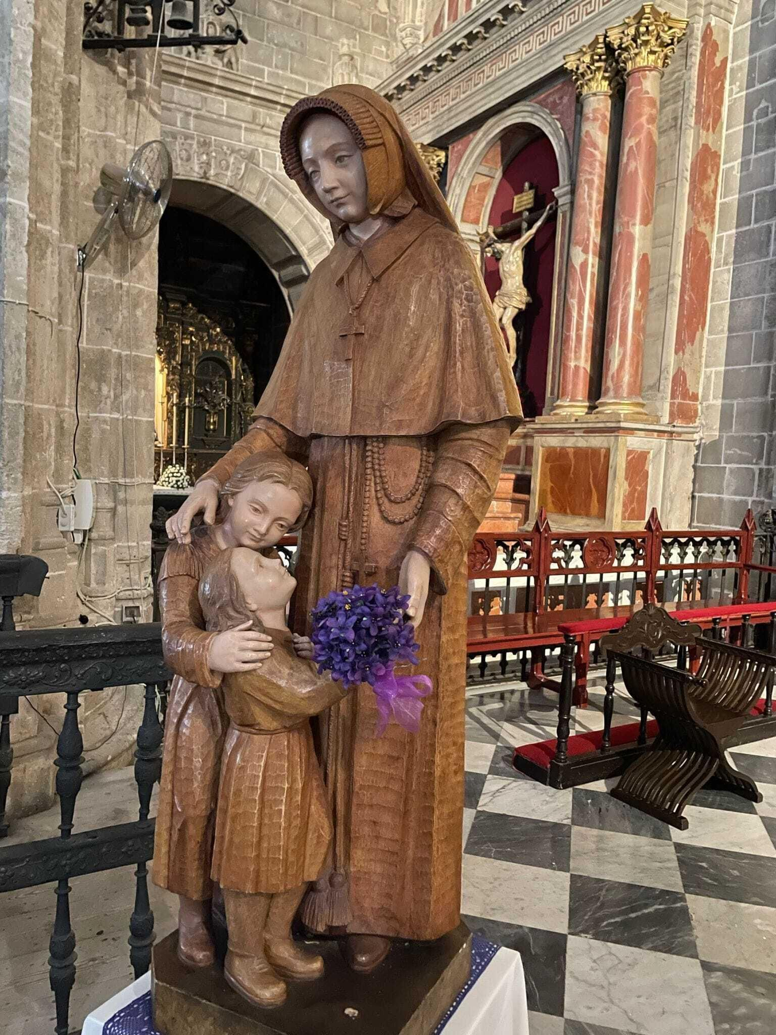 Así fue el gran encuentro por el 75 aniversario del colegio Jesús-María 'El Cuco' en Jerez Así fue el gran encuentro por el 75 aniversario del colegio Jesús-María 'El Cuco' en Jerez