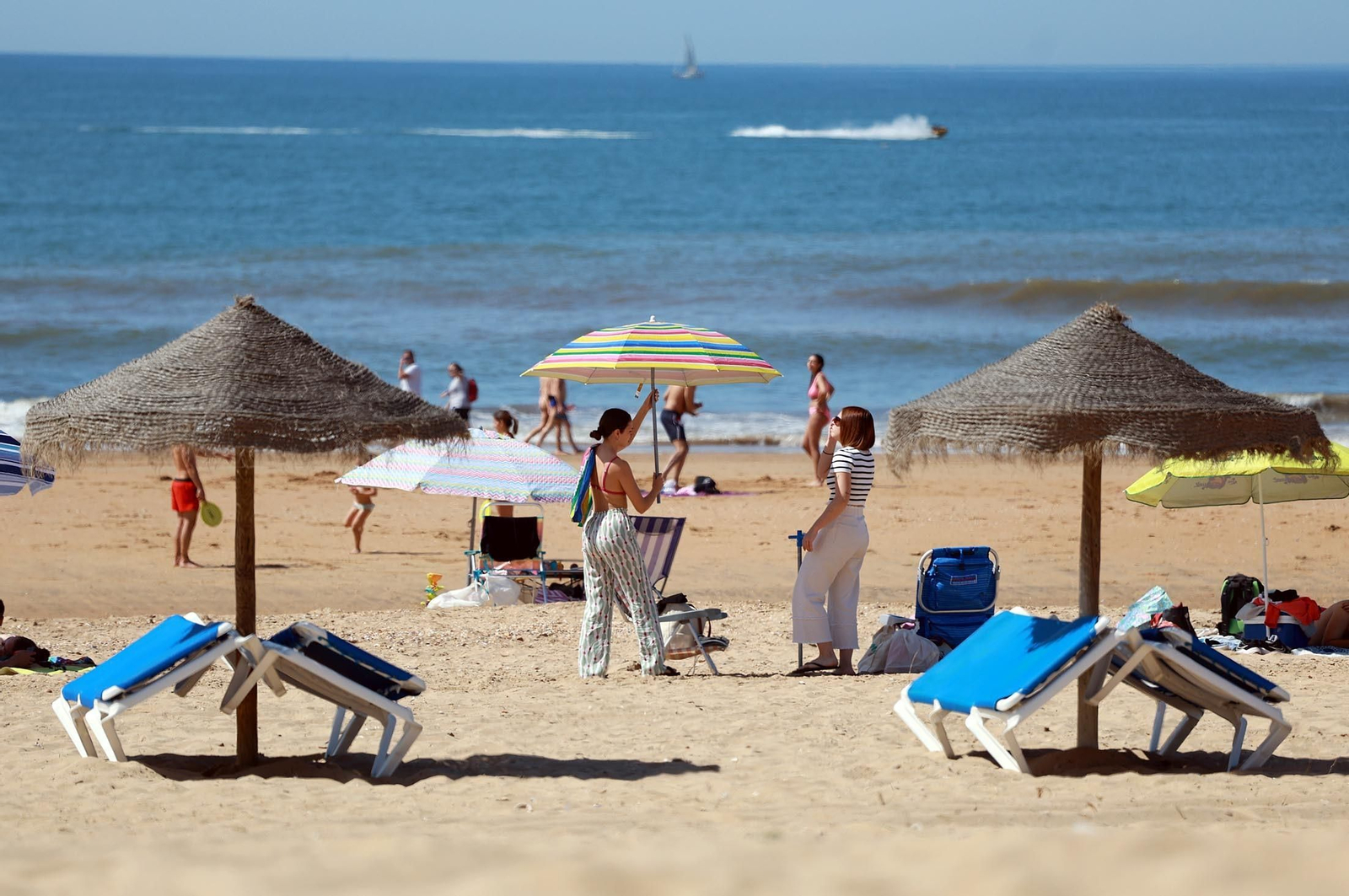 Imágenes del sábado 13 de abril en Huelva