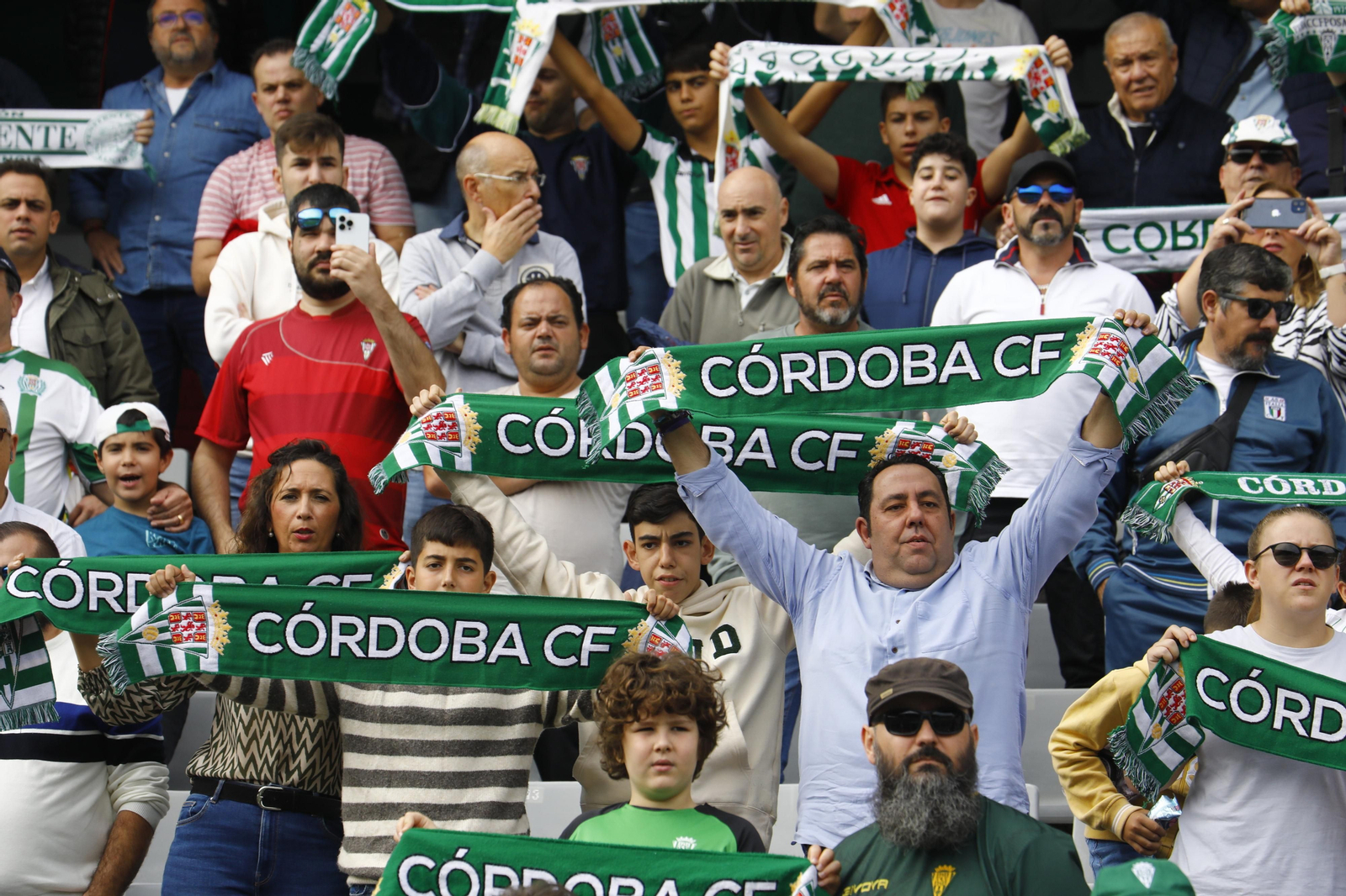 Córdoba CF - Ceuta: Las mejores fotos del partido en El Arcángel