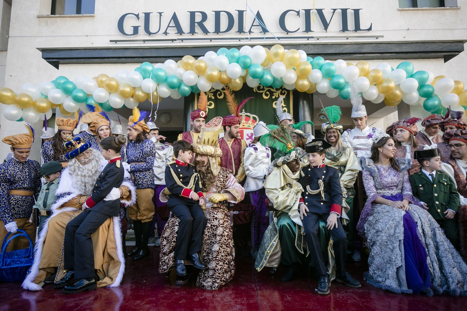 Imágenes de la intensa mañana de los Reyes Magos en Cádiz
