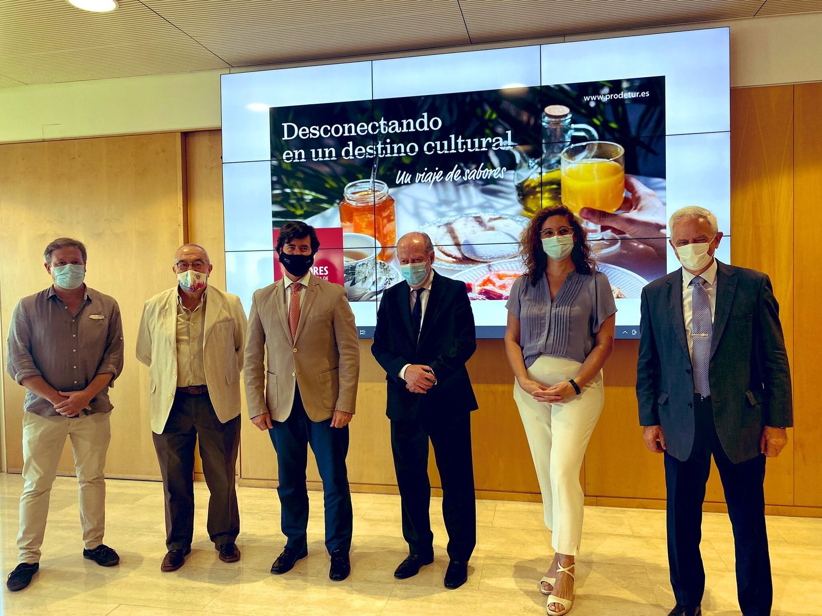 Presentación de la campaña 'Un Viaje de Sabores'.