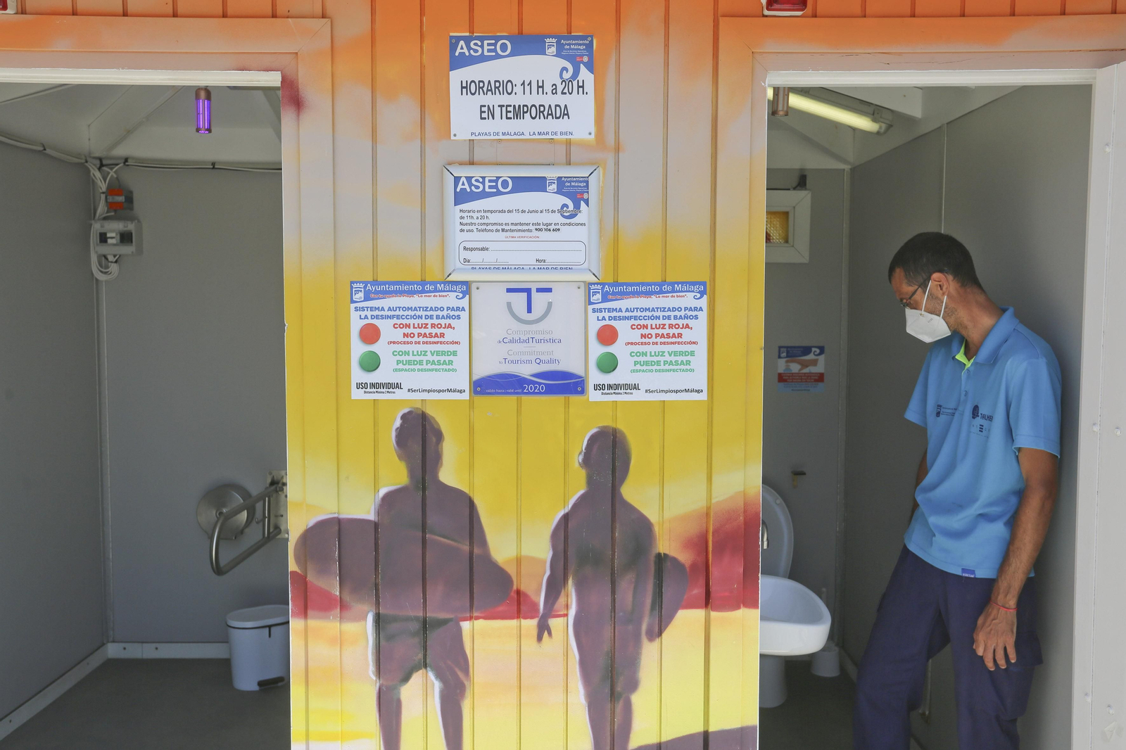 Las playas de Málaga, listas para recibir a los bañistas el lunes