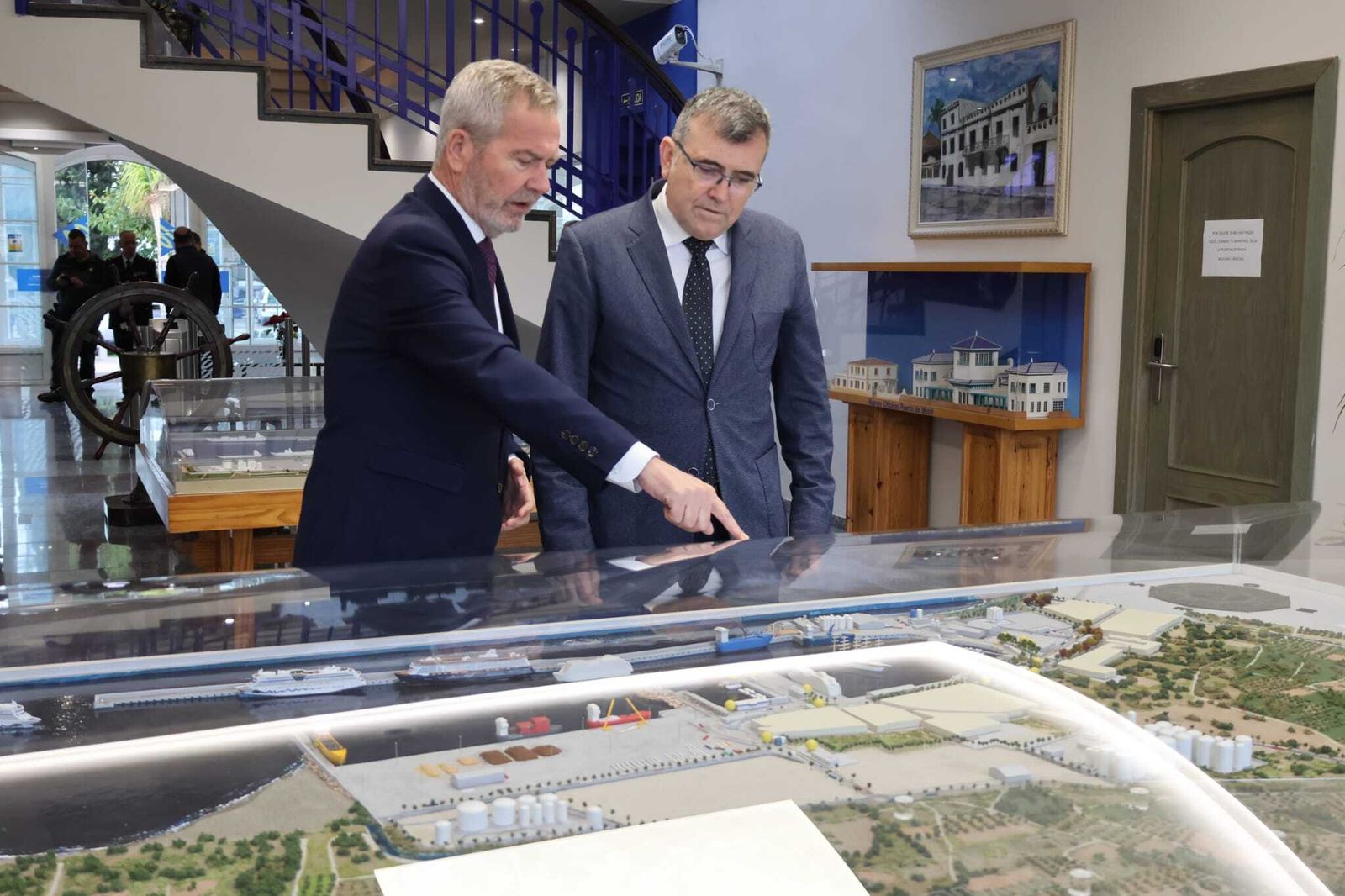 Destacan el esfuerzo del Gobierno por dotar al puerto de Motril de una estructura de inspección estable