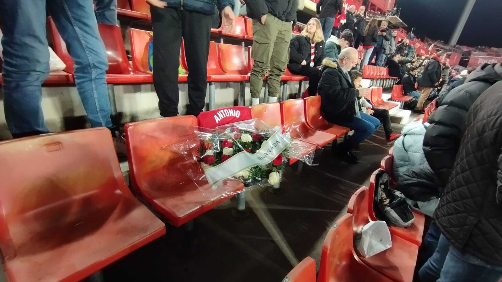 El homenaje del Granada CF a Antonio Trujillo en imágenes