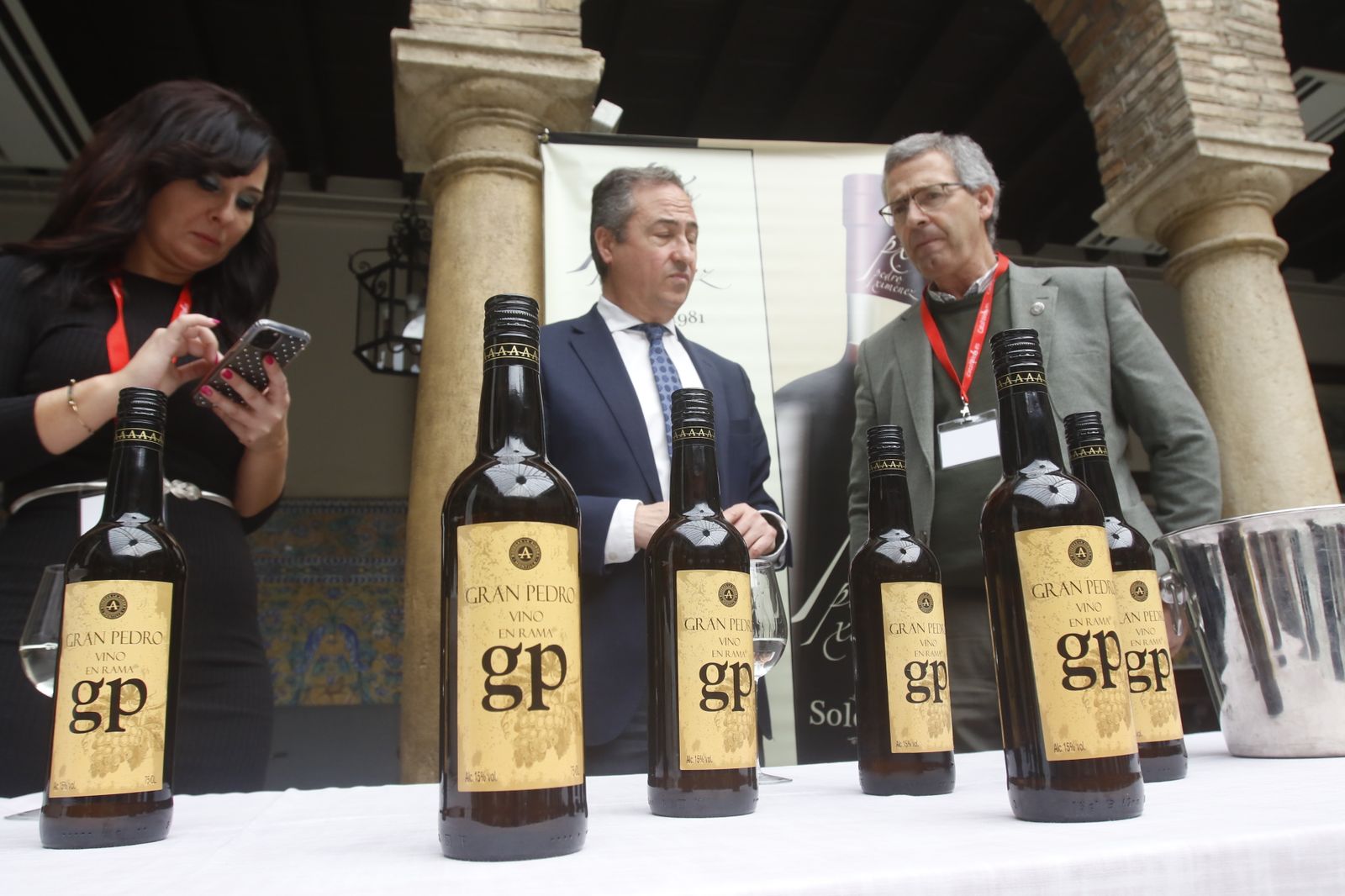 La presentación en sociedad de los vinos nuevos de Moriles y Montilla, en imágenes