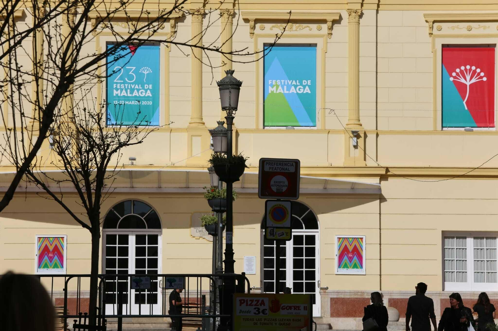 Preparativos del Festival de Cine de Málaga, aplazado por el coronavirus, en fotos