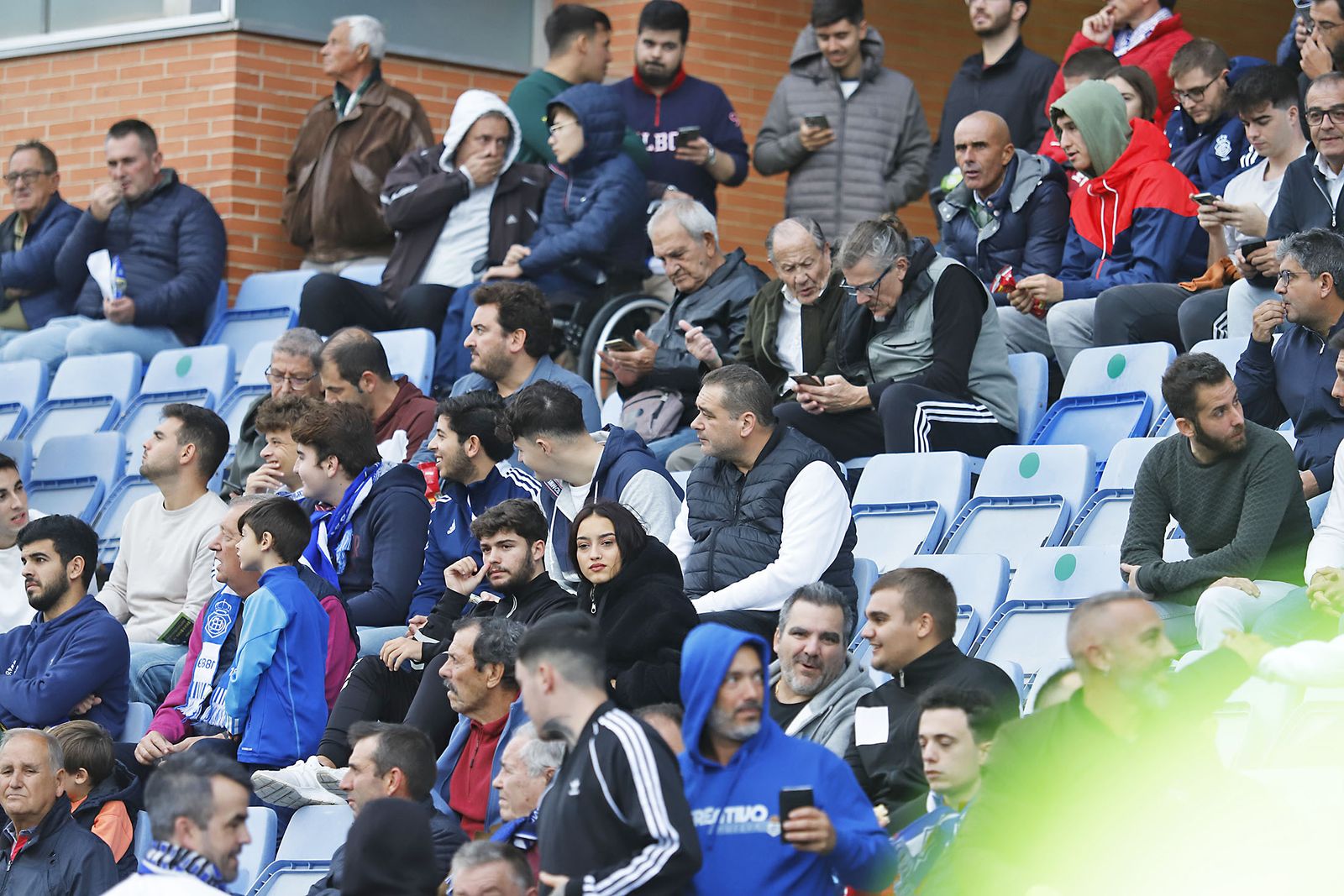 Imágenes del ambiente en el Recreativo de Huelva - San Fernando