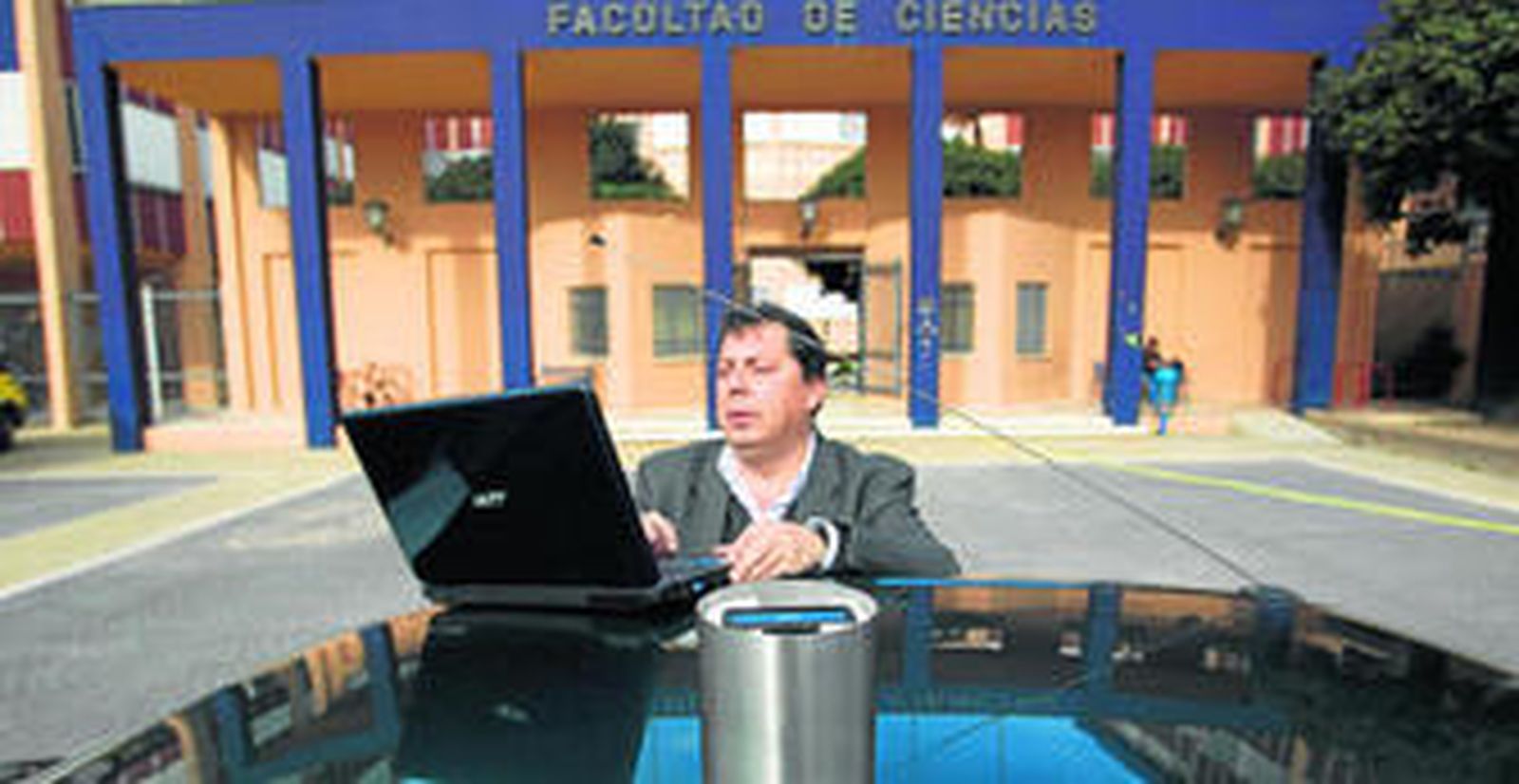 El profesor y presidente de la Sociedad Malagueña de Astronomía (SMA), Alberto Castellón.