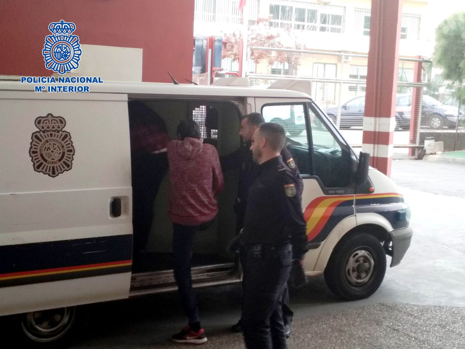 El acusado de matar a tiros a un hombre en Pescadería dice que disparó porque creía que había una puerta blindada