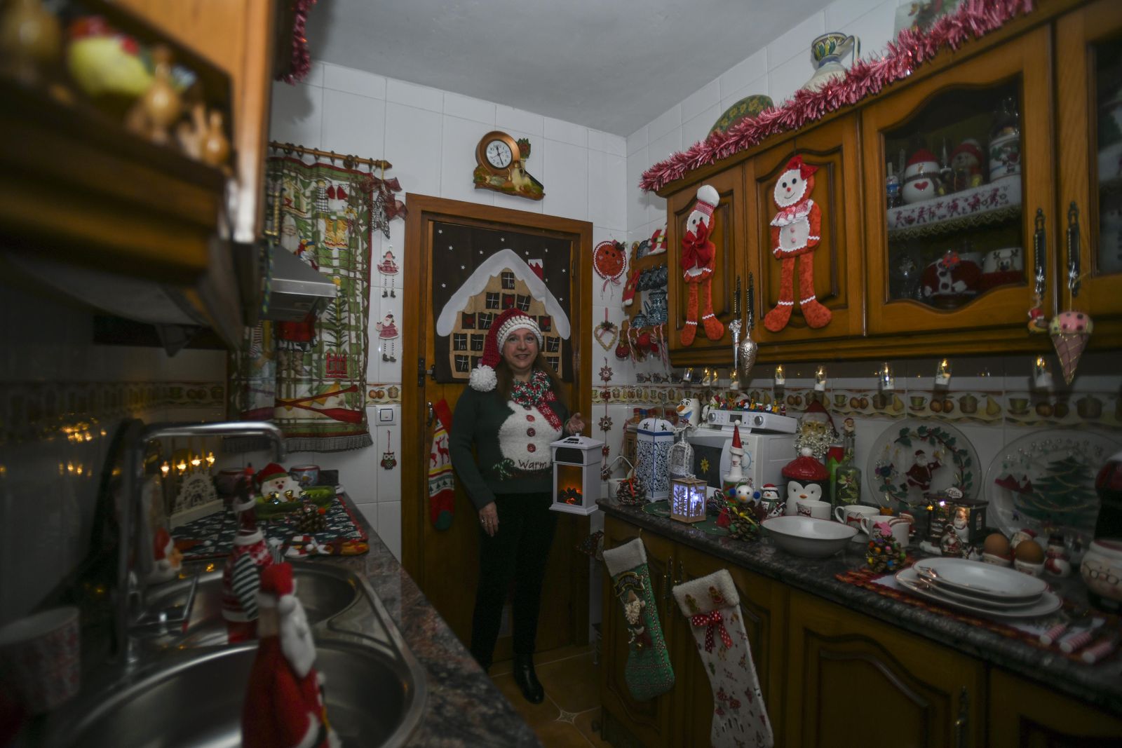 Fotos de la casa decorada por Navidad de la Mamá Noel de España