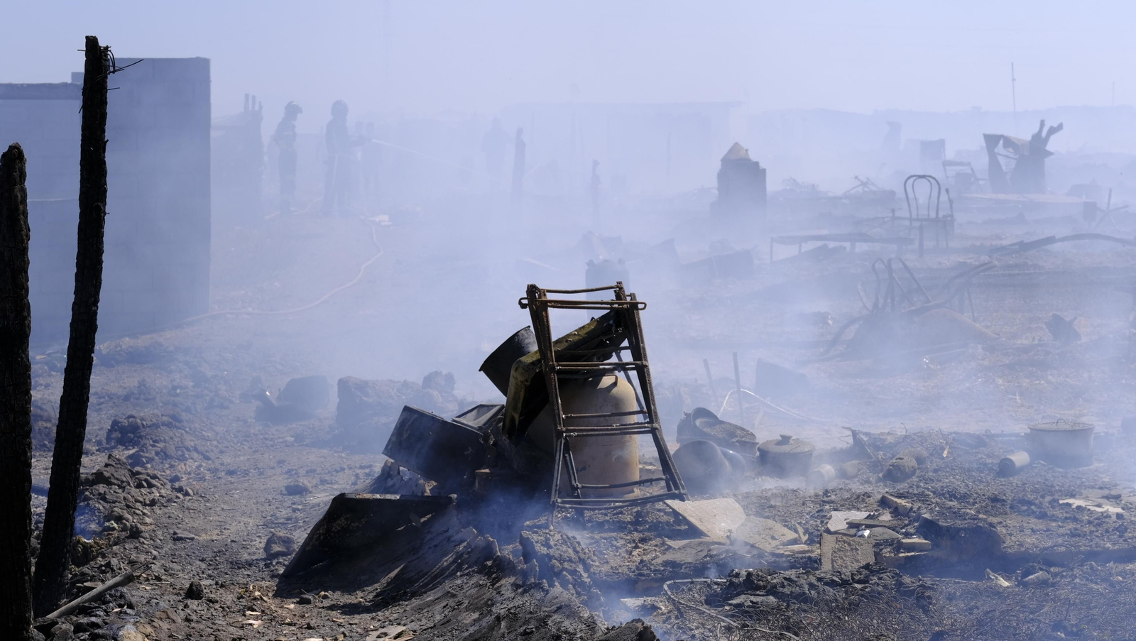 Fotogalería incendio asentamiento de chabolas en Atochares-Níjar (Almería)