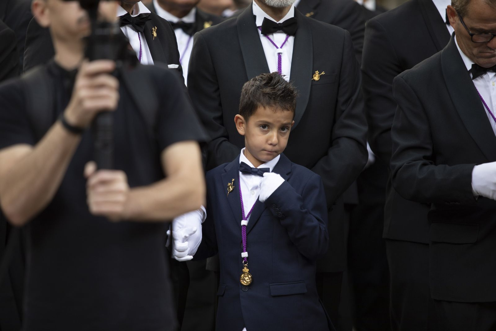 Granada se lanza a la calle con su Virgen de las Angustias