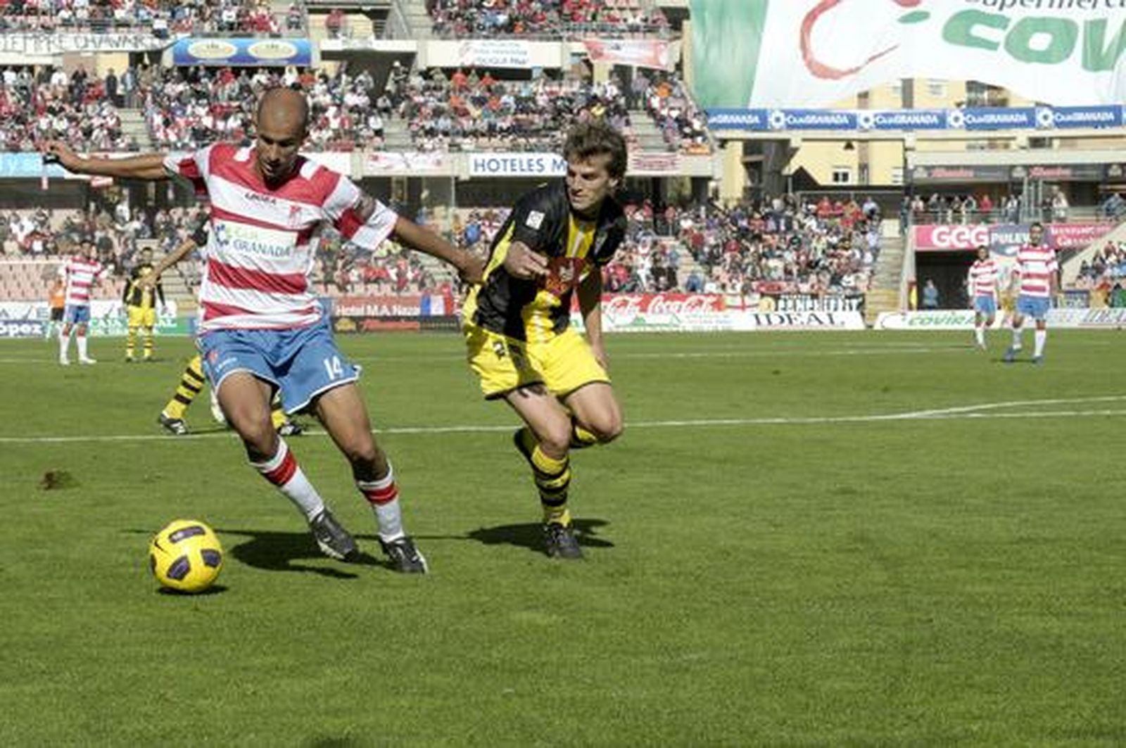 El Granada saca un punto ante el Córdoba

Foto: J.Ochando