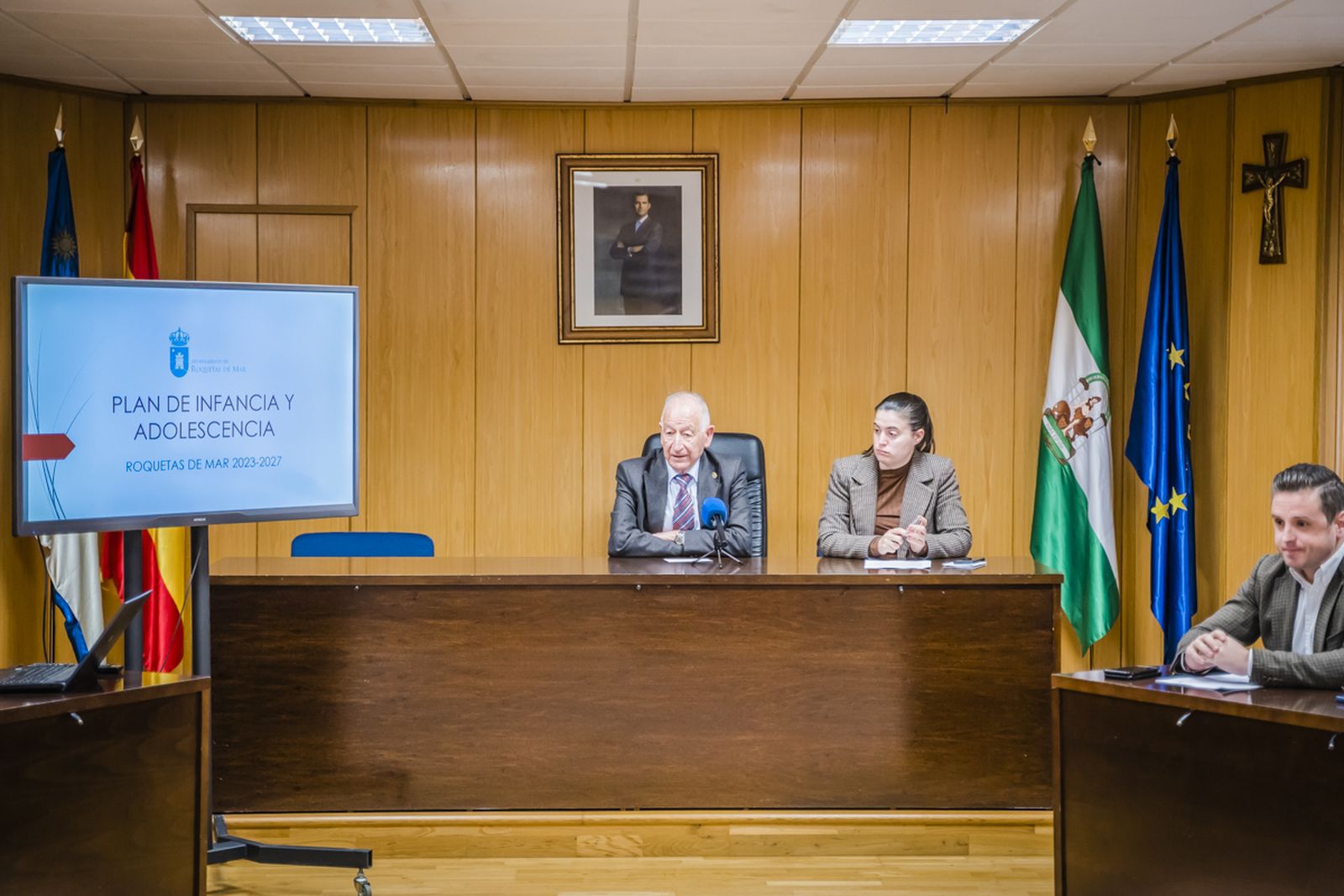 Acto de constitución de la comisión de trabajo.