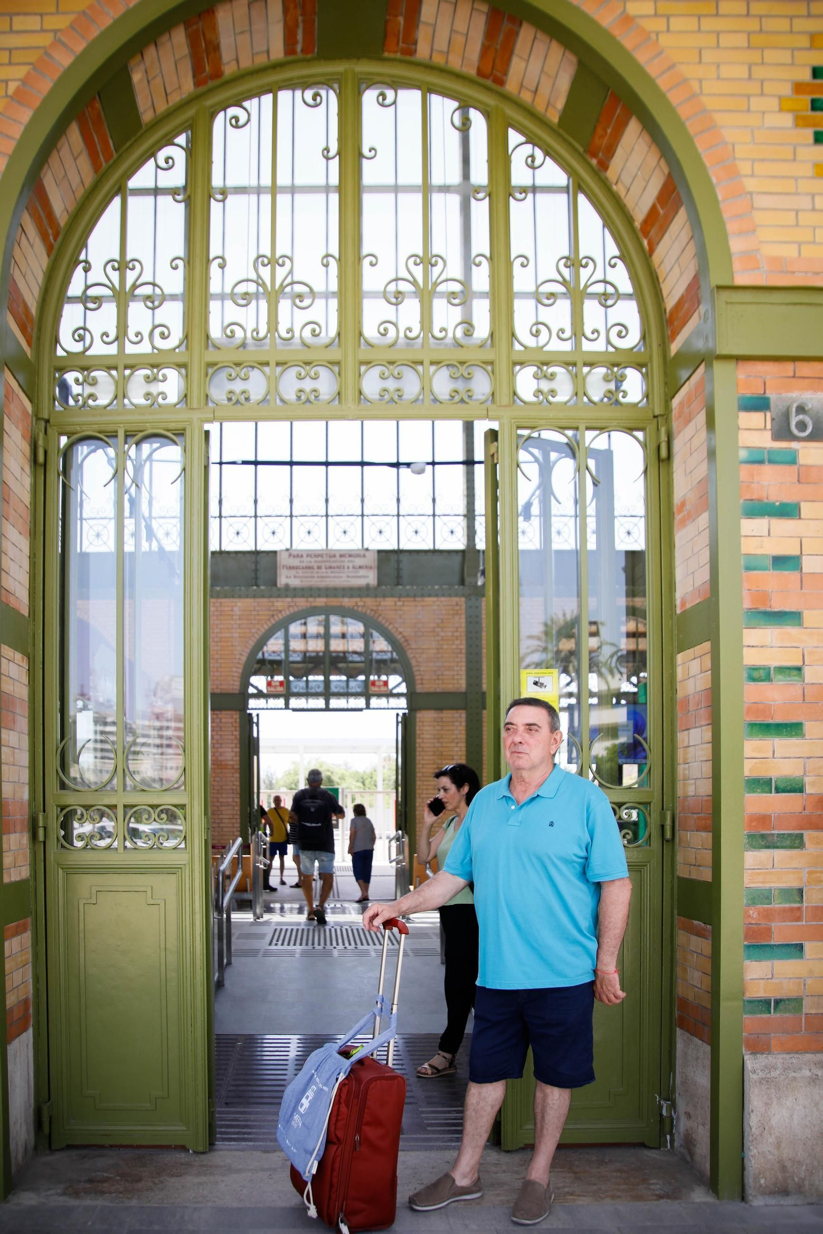 La apertura de la antigua estación de RENFE de Almería, en imágenes