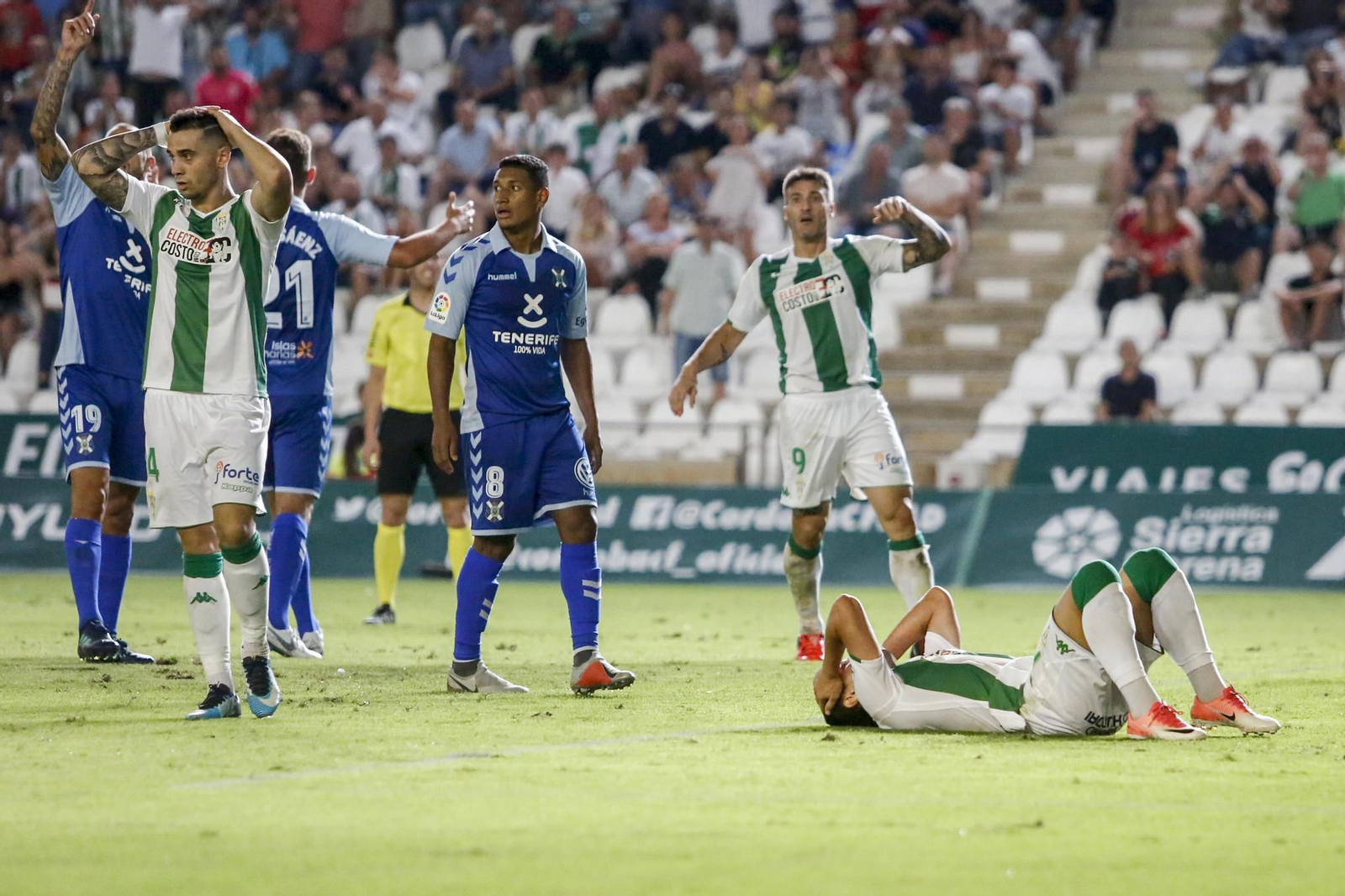 El Córdoba CF-Tenerife, en imágenes