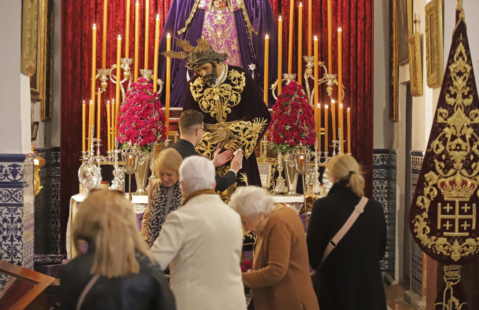 El Solemne besamanos a Jesús del Gran Poder de La Línea, en imágenes