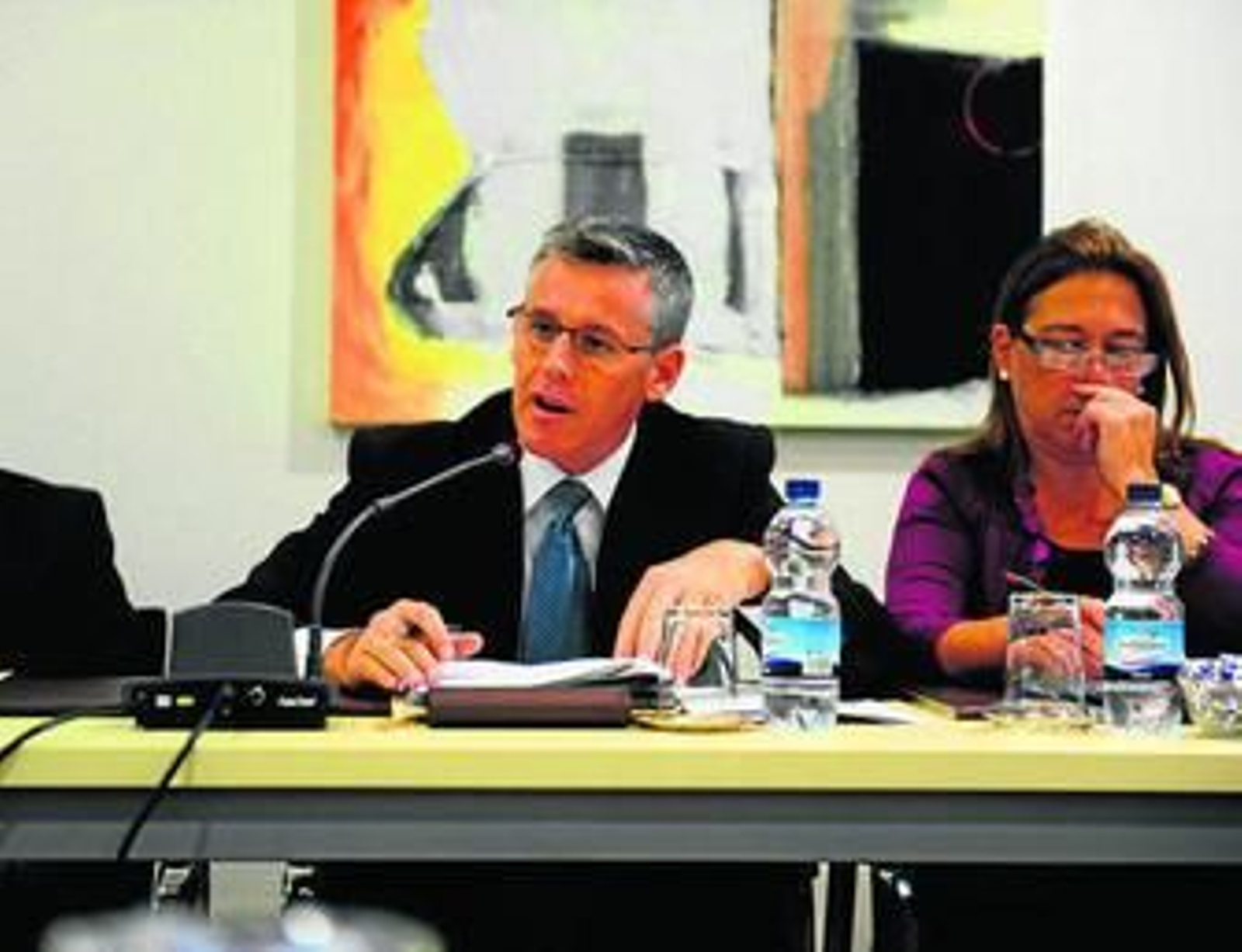 Los ediles Javier Cano y Mayte Mas, en un pleno.