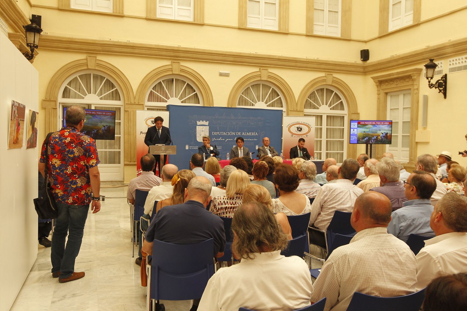 Fotogalería Pregón del Toro de Lidia. Feria de Almería 2019