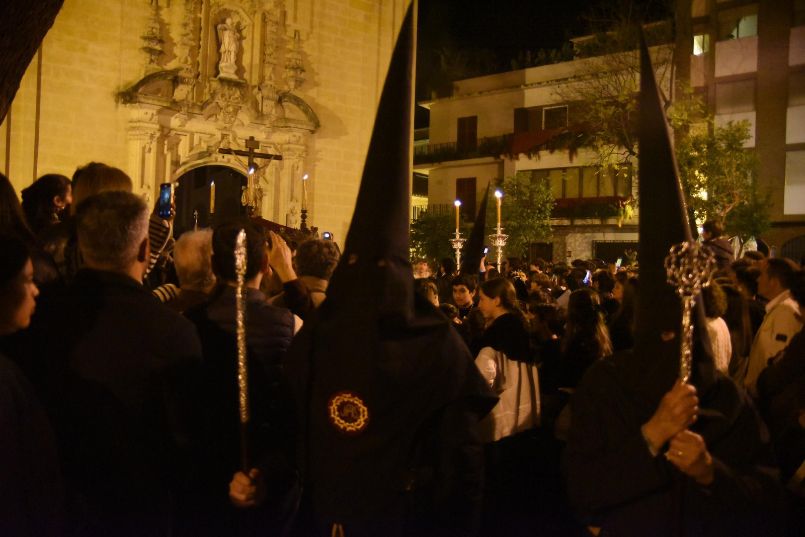 La procesión de la Buena Muerte en la Madrugada de Córdoba, en imágenes