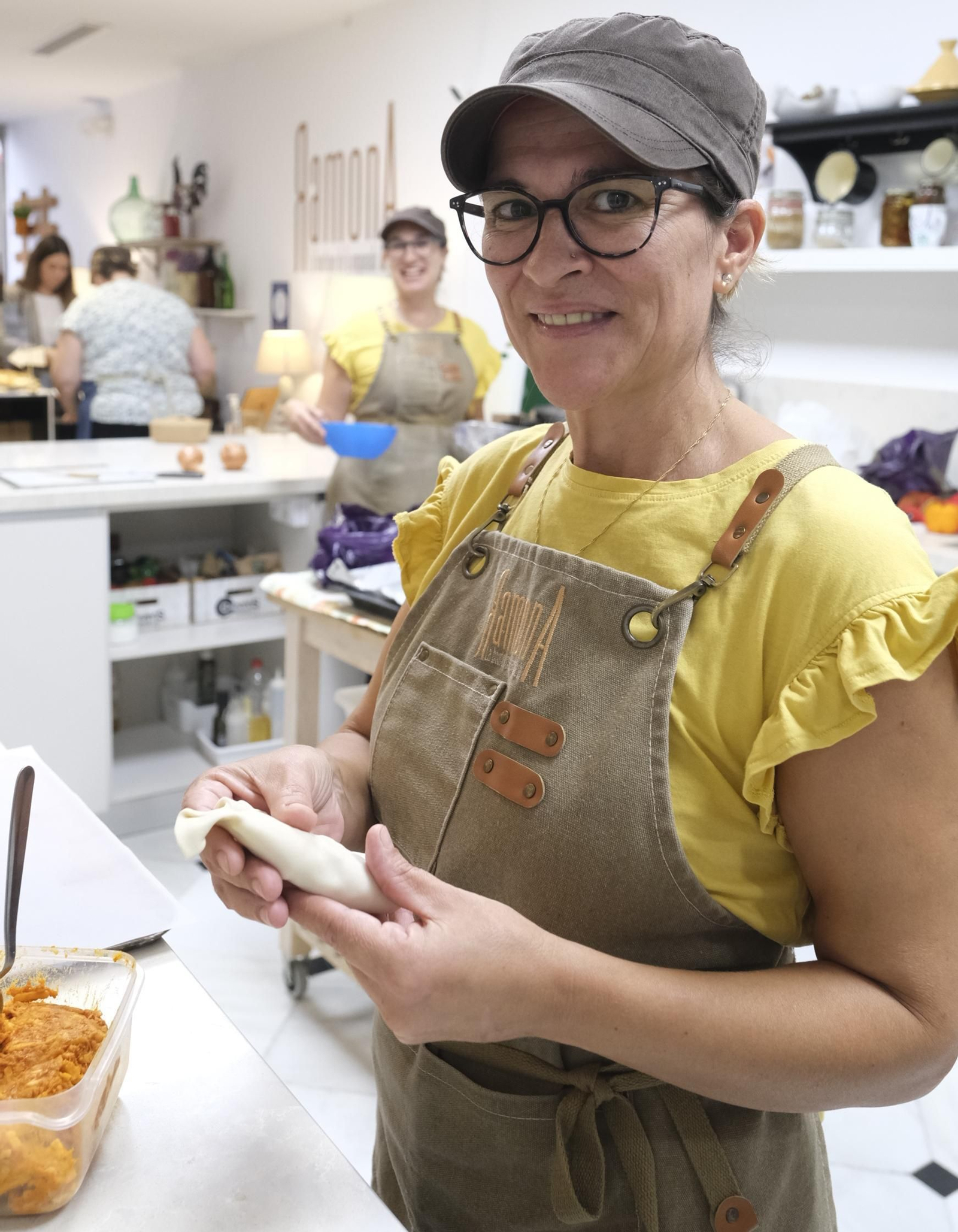 Karina, peluquera de Paraná, lleva un año en España.
