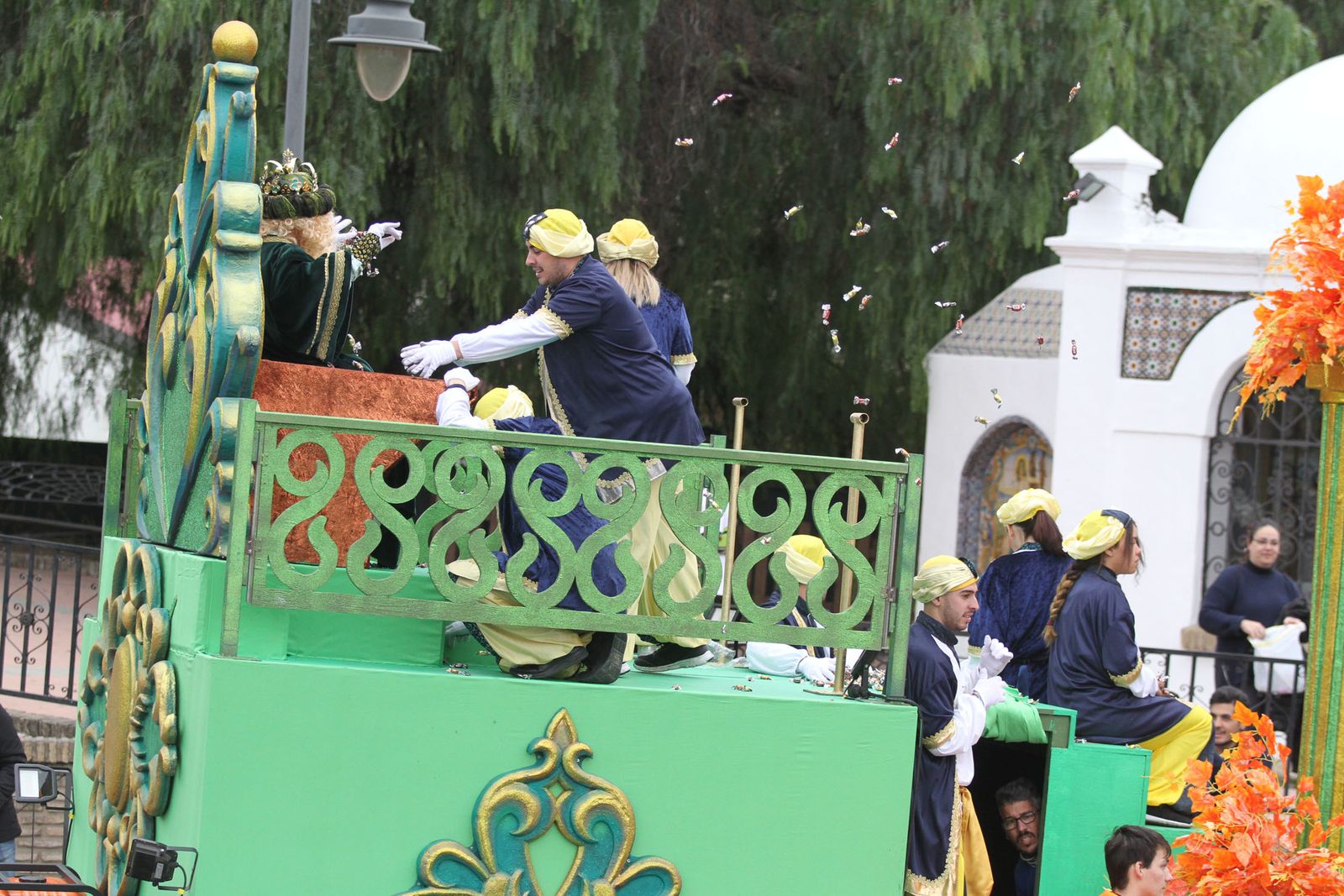 Cabalgata de los Reyes Magos 2018: Melchor, Gaspar y Baltazar adelantan su salida para llenar de ilusión las calles de Huelva